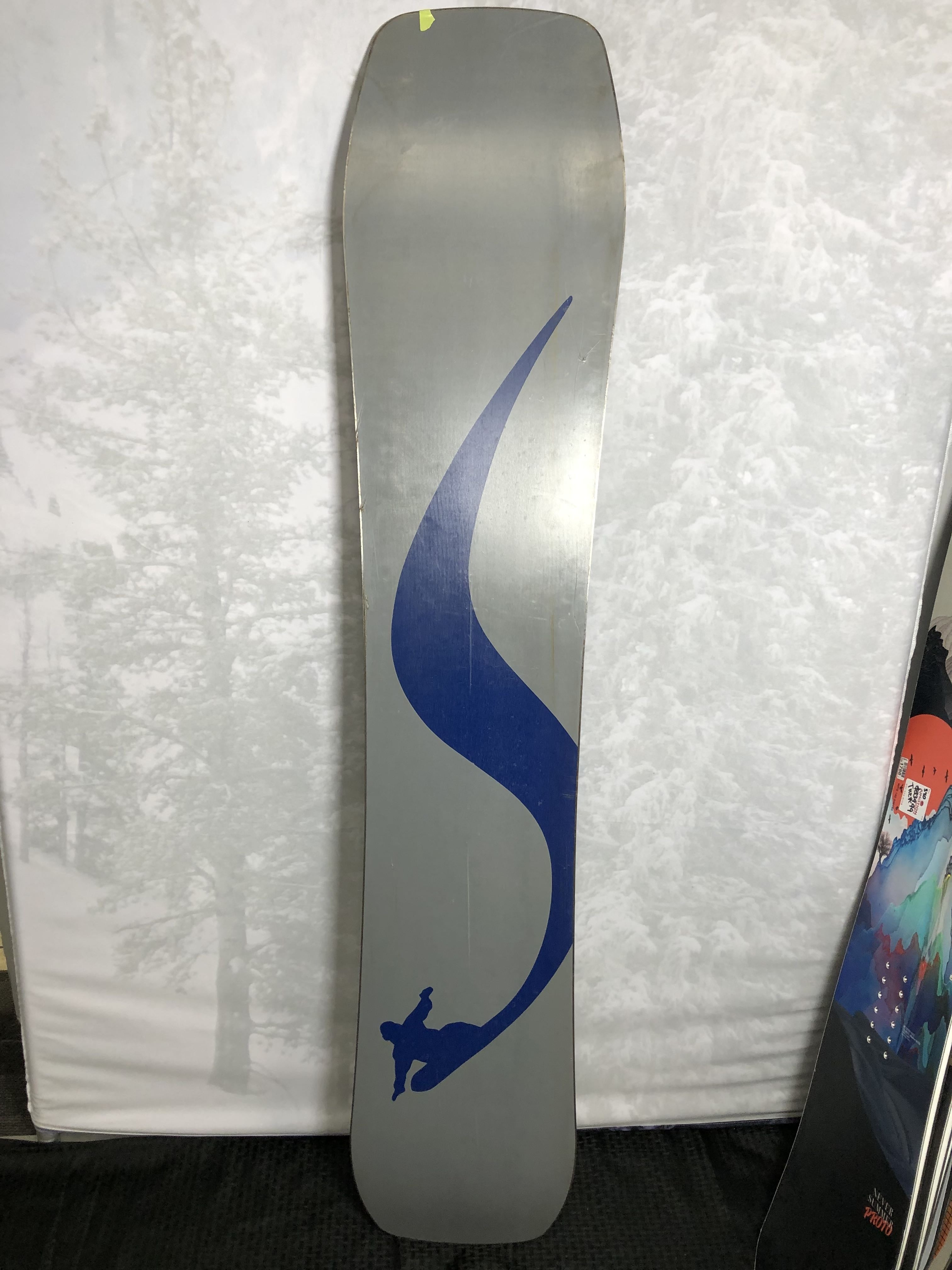 Used 2025 Never Summer Nokhu 161CM Snowboard