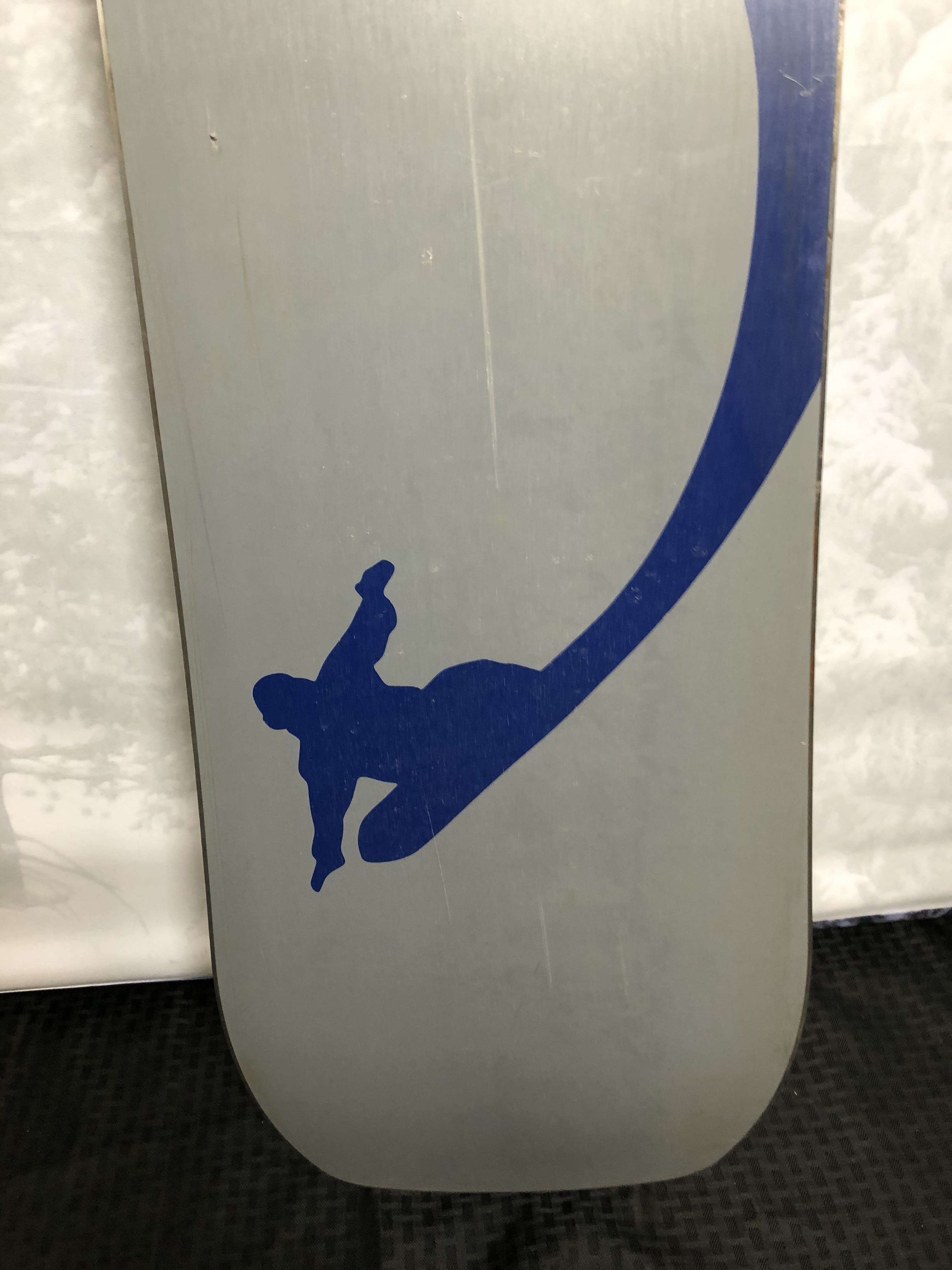 Used 2025 Never Summer Nokhu 161CM Snowboard