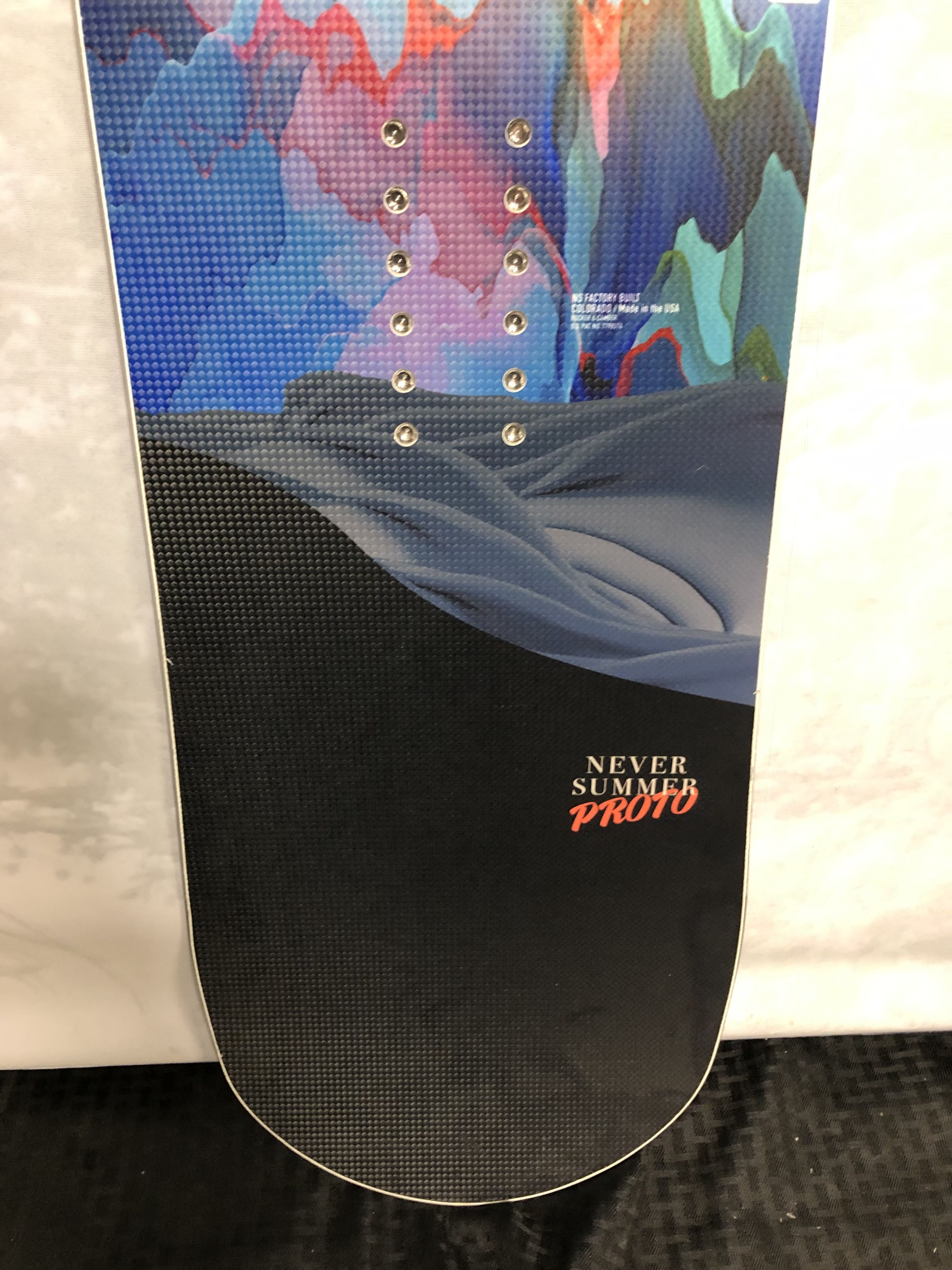 Used Never Summer 2024 Proto Synthesis 142 CM Snowboard
