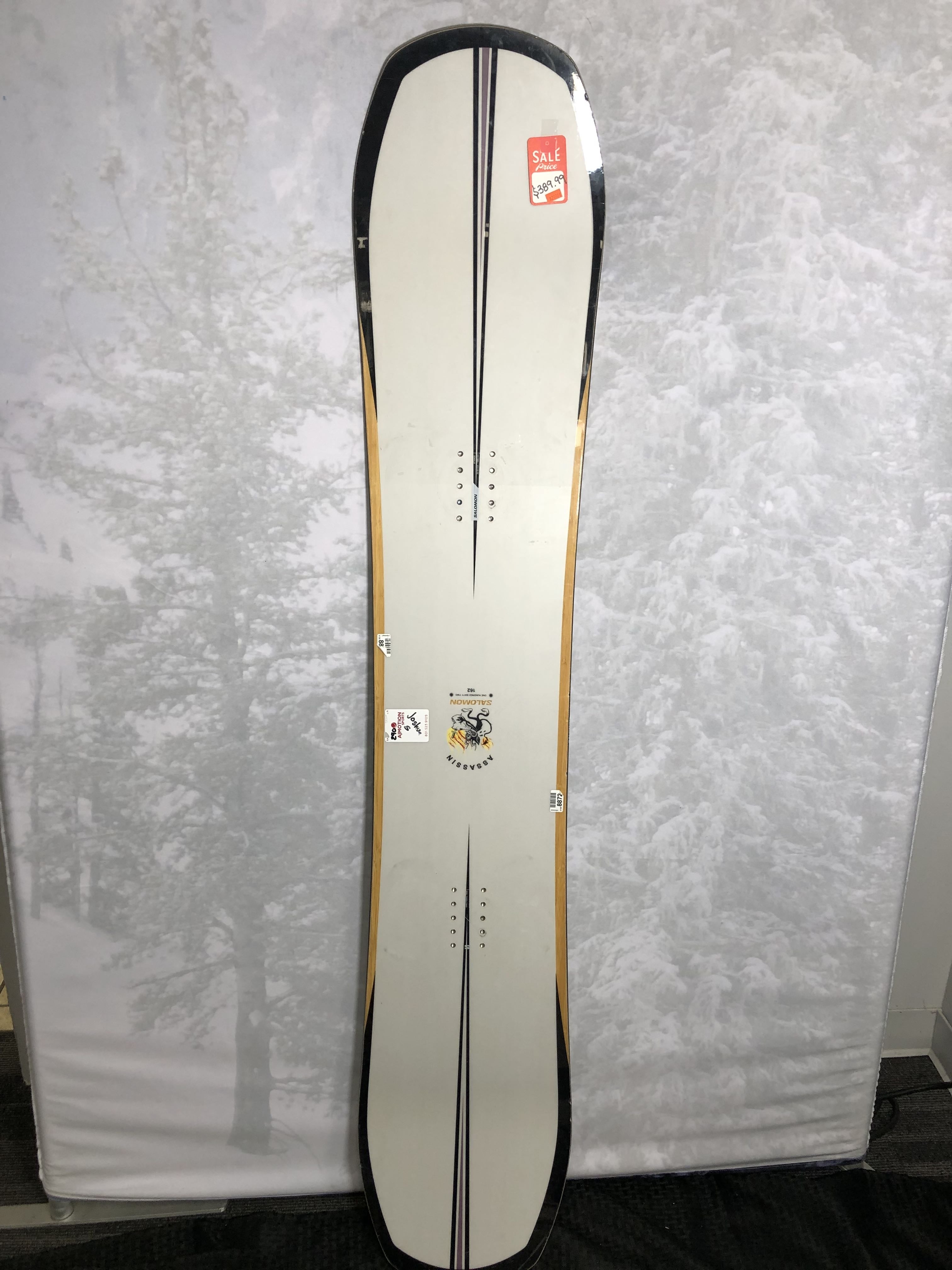 Used 2025 Salomon Assassin 162CM Snowboard
