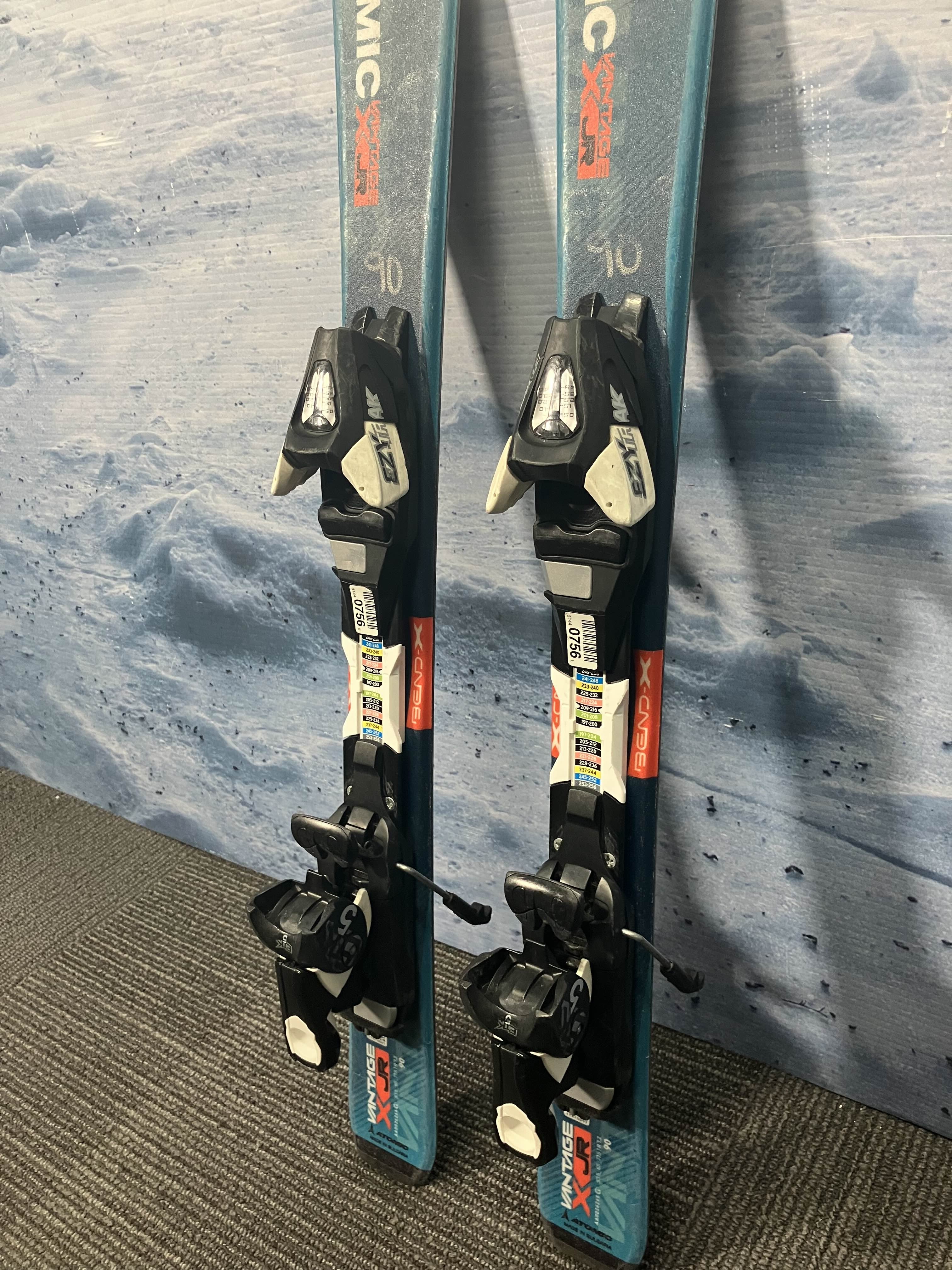 Used Atomic Vantage Bend X Jr Ski 90cm w/ Ezy Trak 4.5 Bindings