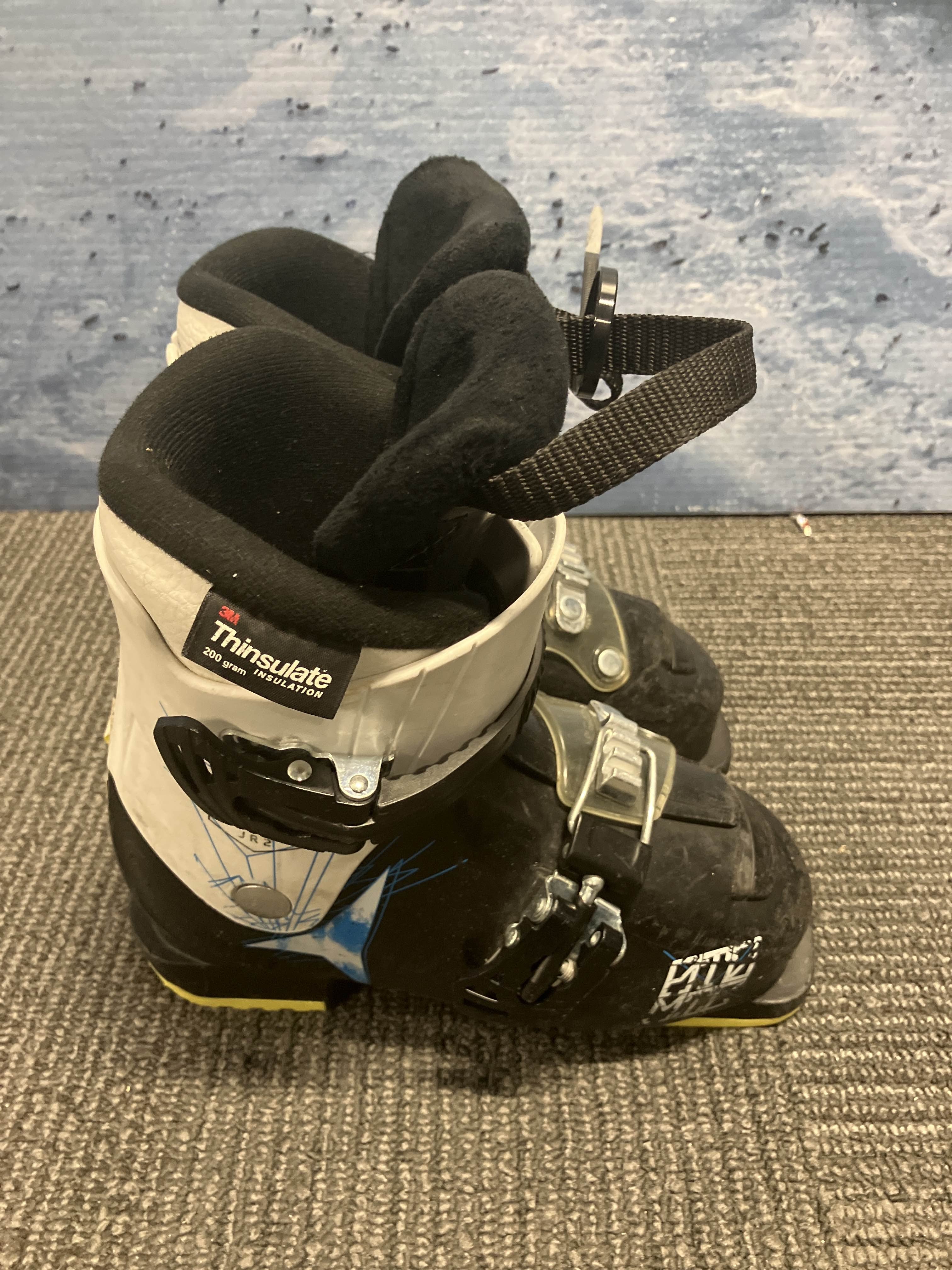 Used Atomic WayMaker JR 2 18/18.5 Ski Boot