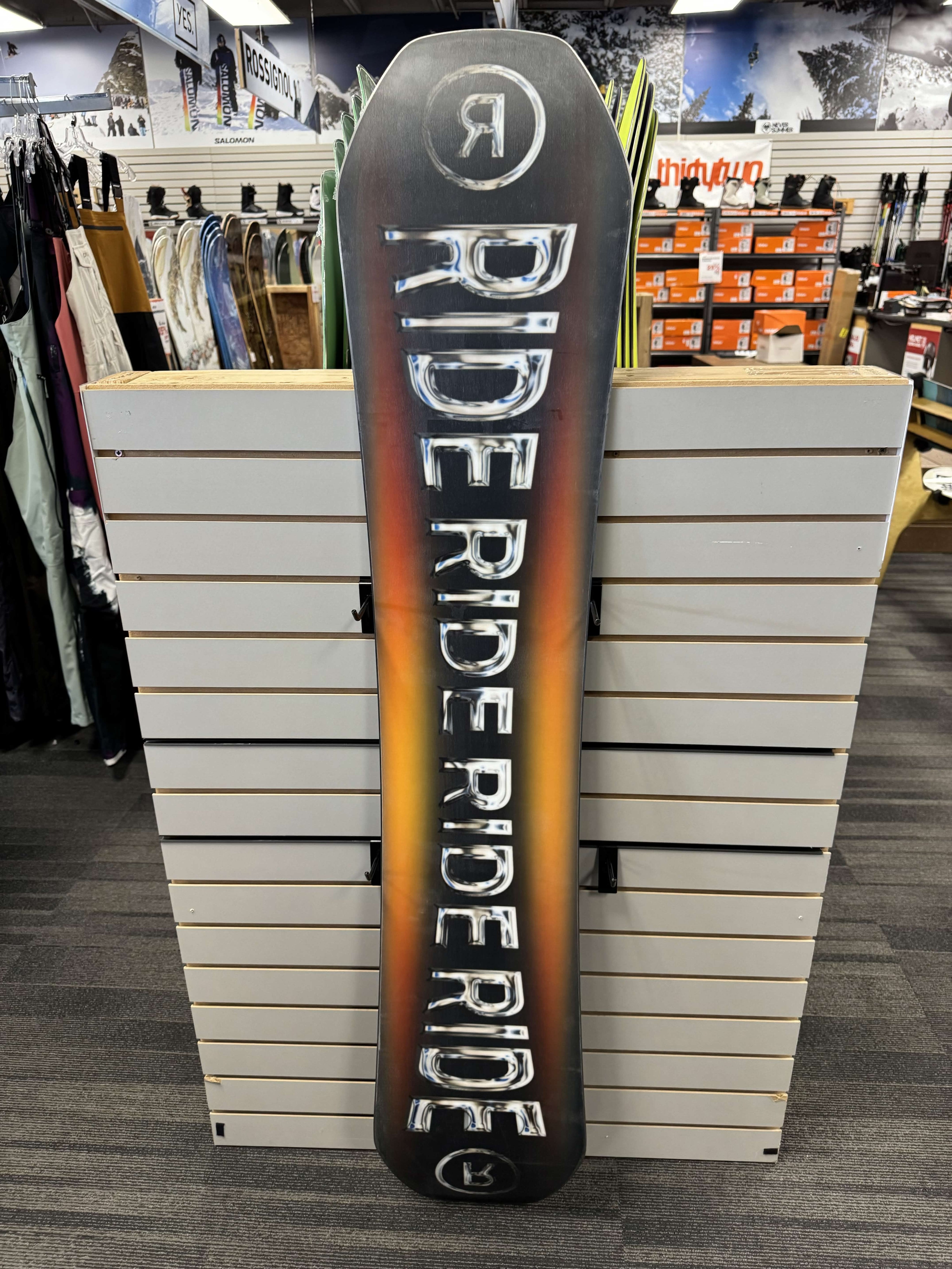 Ride Benchwarmer 159cm Snowboard - Used (2026)