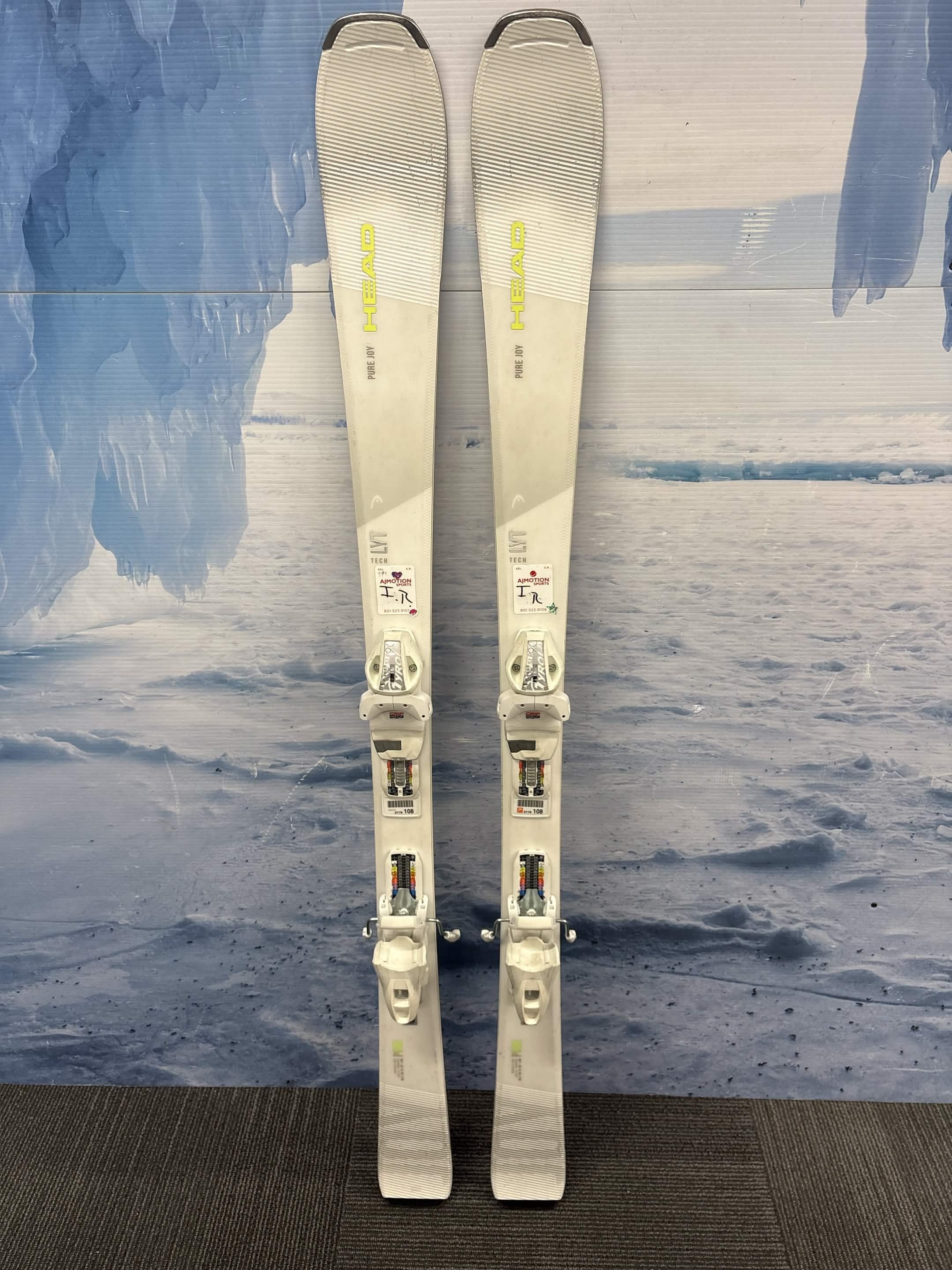 Head Pure Joy White R 148cm Skis w/ TYROLIA SLR 9.0 GW SYS Demo Binding - Used