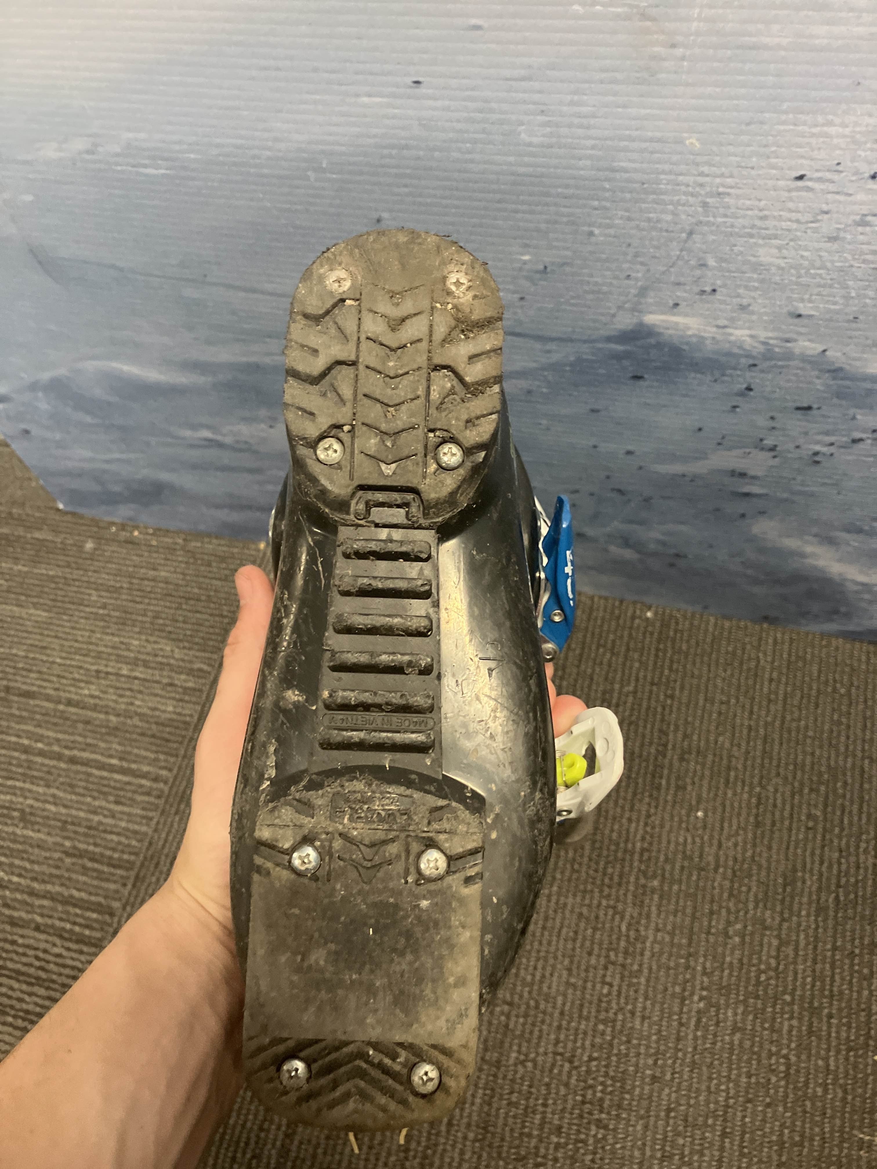 USED Nordica T3 Team Firearrow 20.5 Ski Boot
