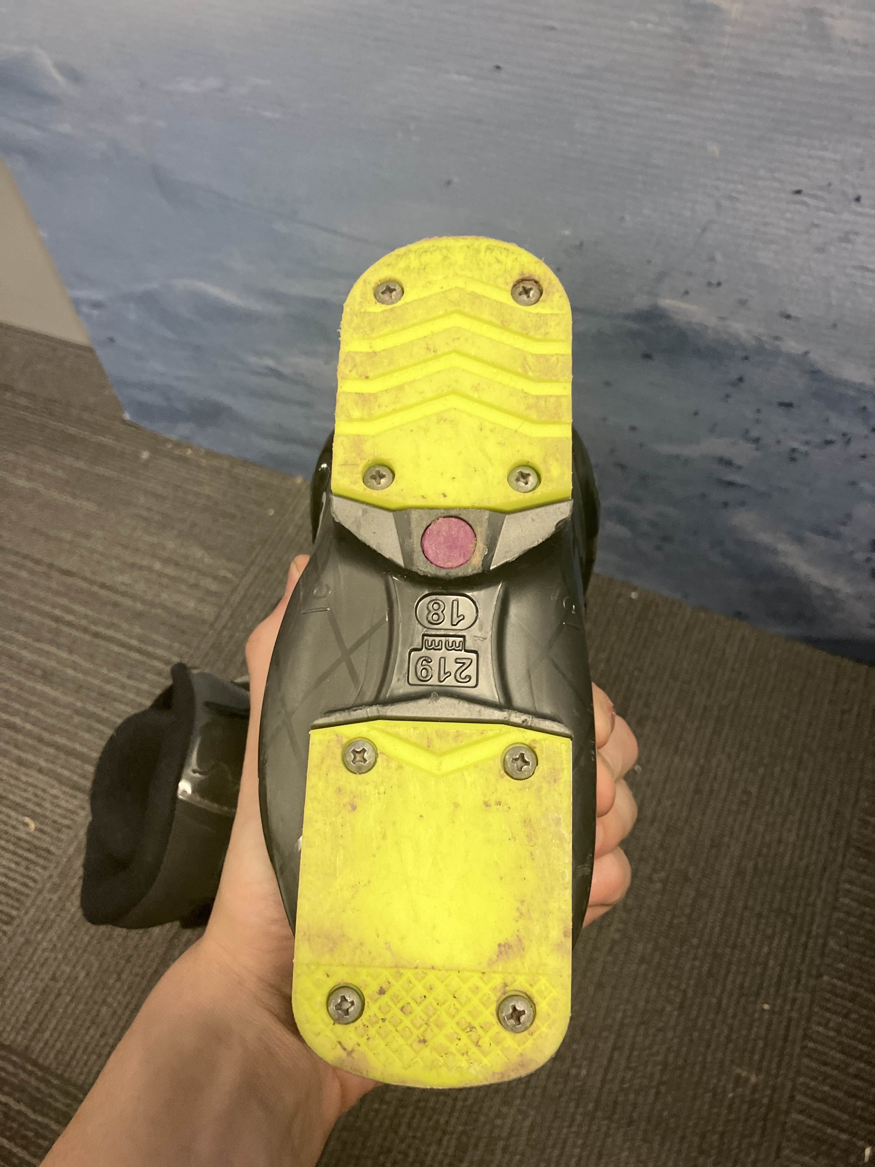 USED Dalbello Factor 4 18.5 Ski Boot