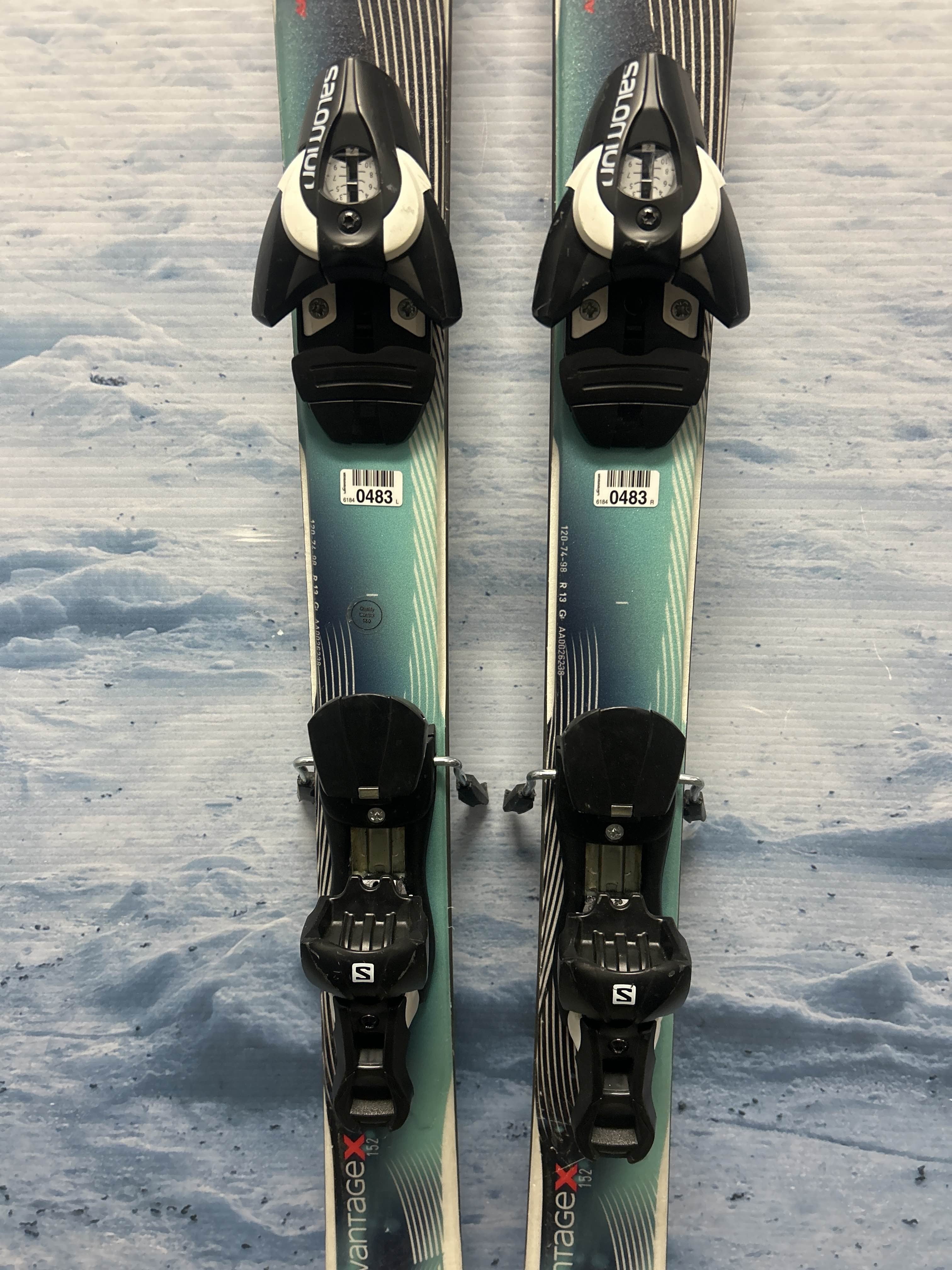 Used Atomic Vantage x74 152cm Skis w/ Salomon Z10 Demo Binding