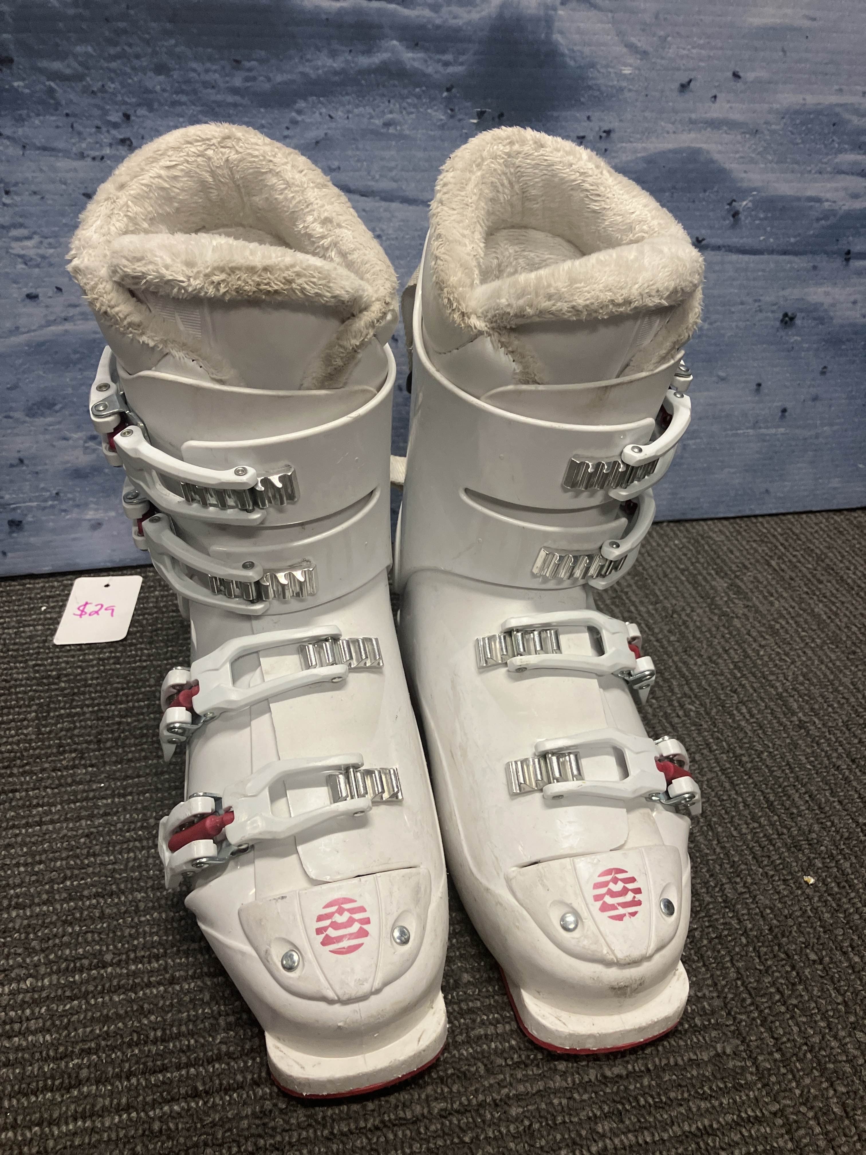 USED Alpine 4 Sport Fit 25.5 Ski Boot