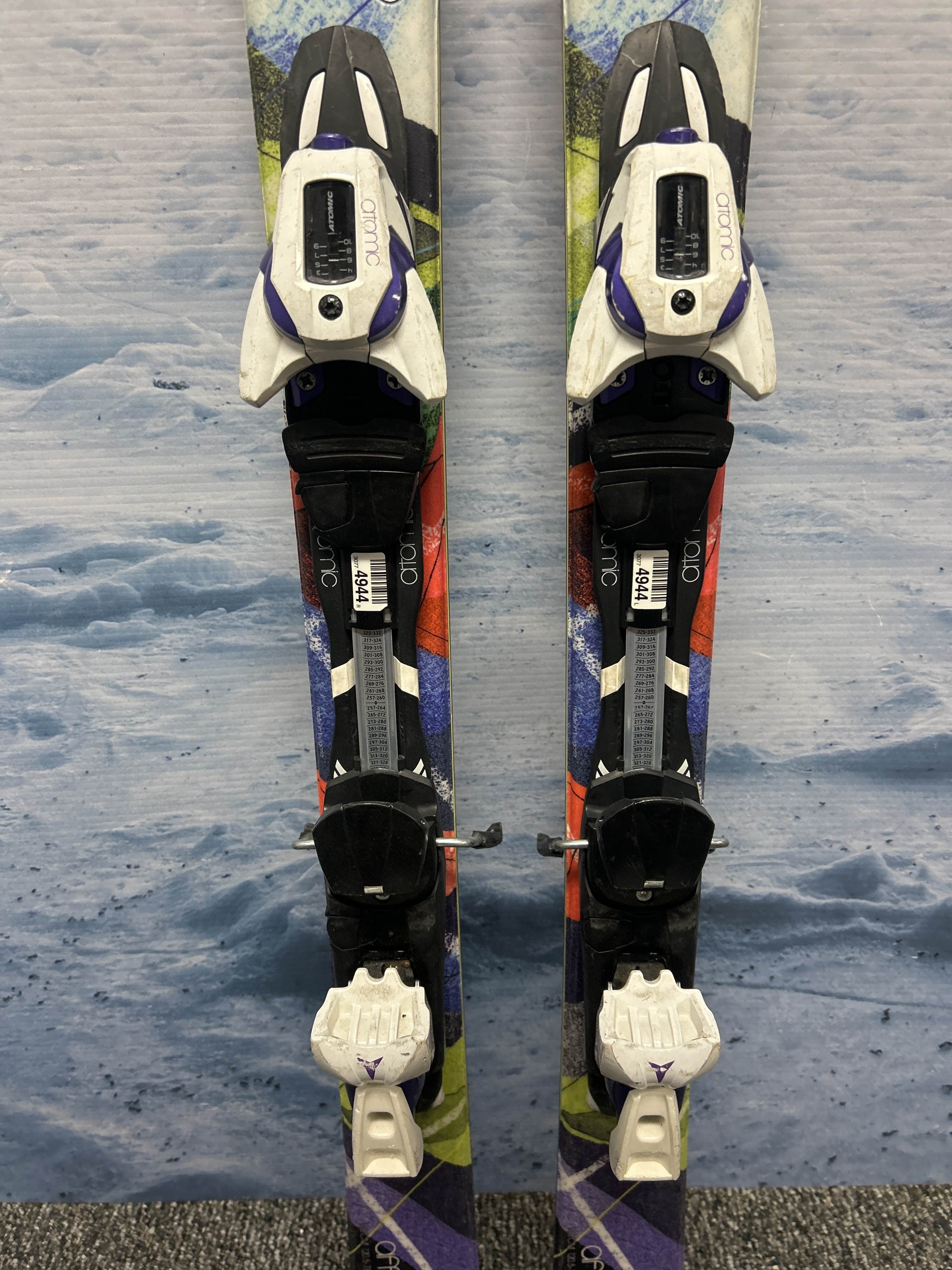 Used Atomic Affinity Pure 148cm Skis w/ Atomic XTE 10 Demo Binding