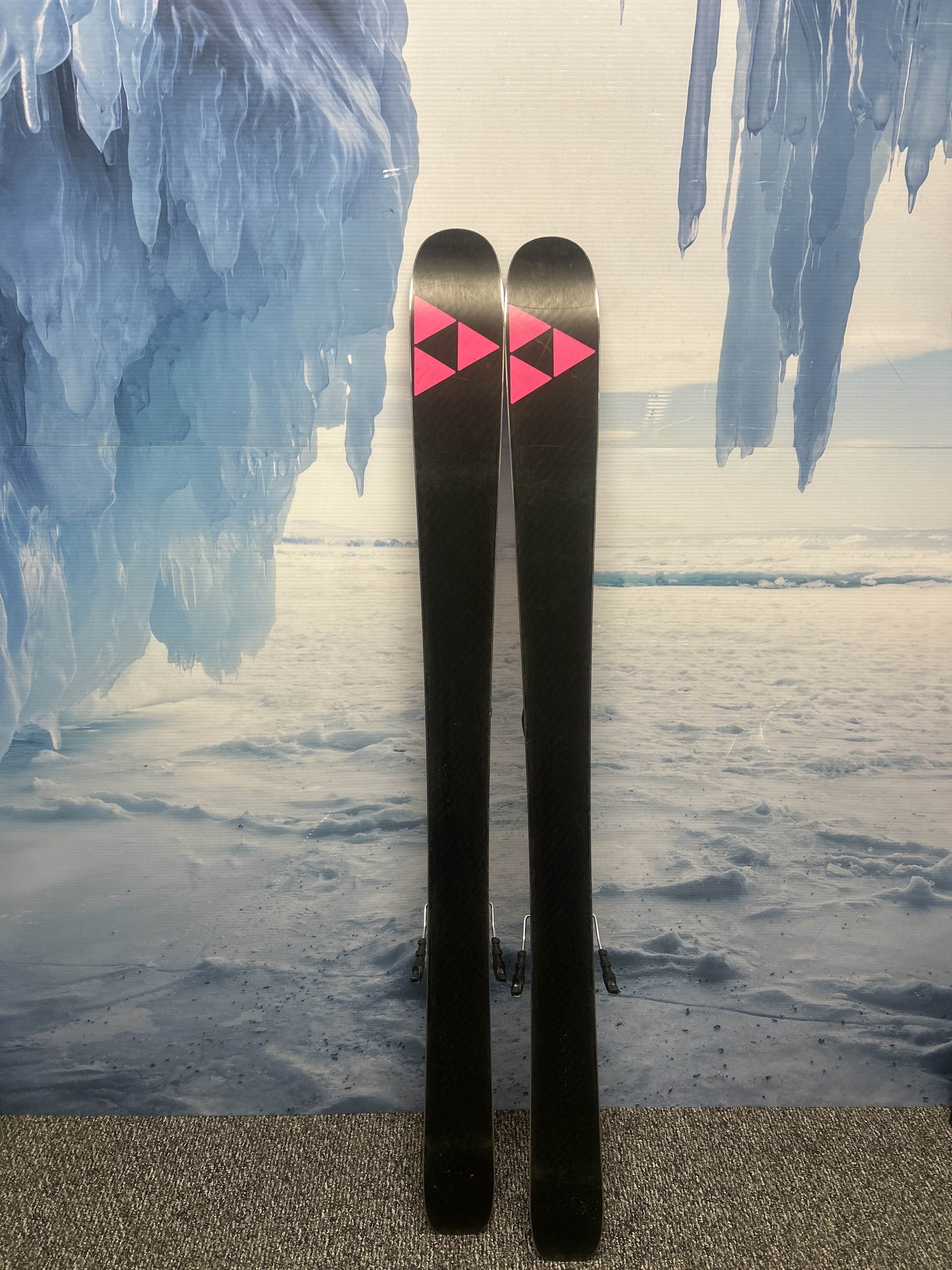 Used Fischer Ranger Pink/Purple 94FR 153cm Skis w/ Fischer Attack 11 MN Demo Binding