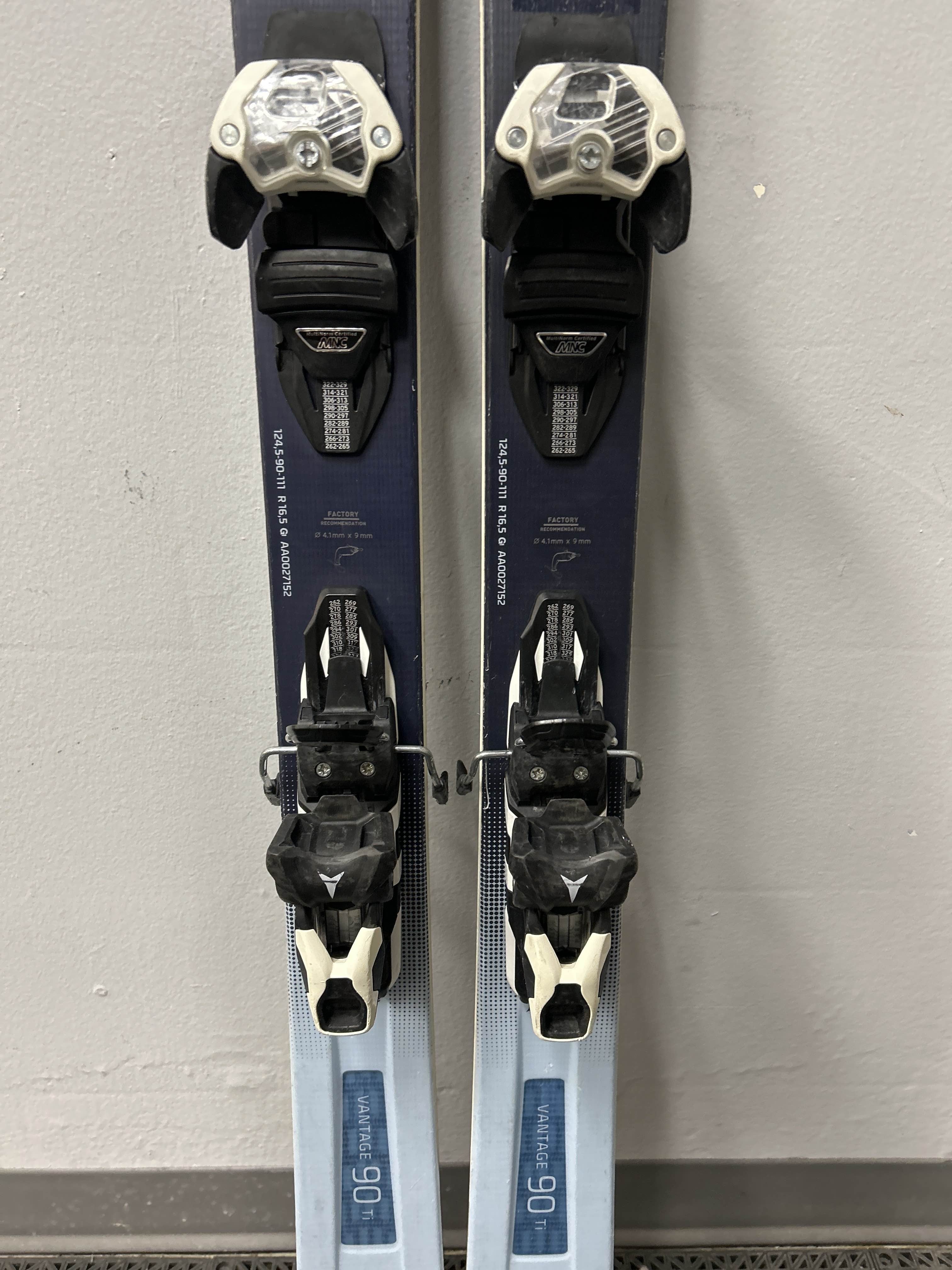 Used Atomic Vantage 90TI 161cm Skis w/ Atomic Warden 11 Demo Binding