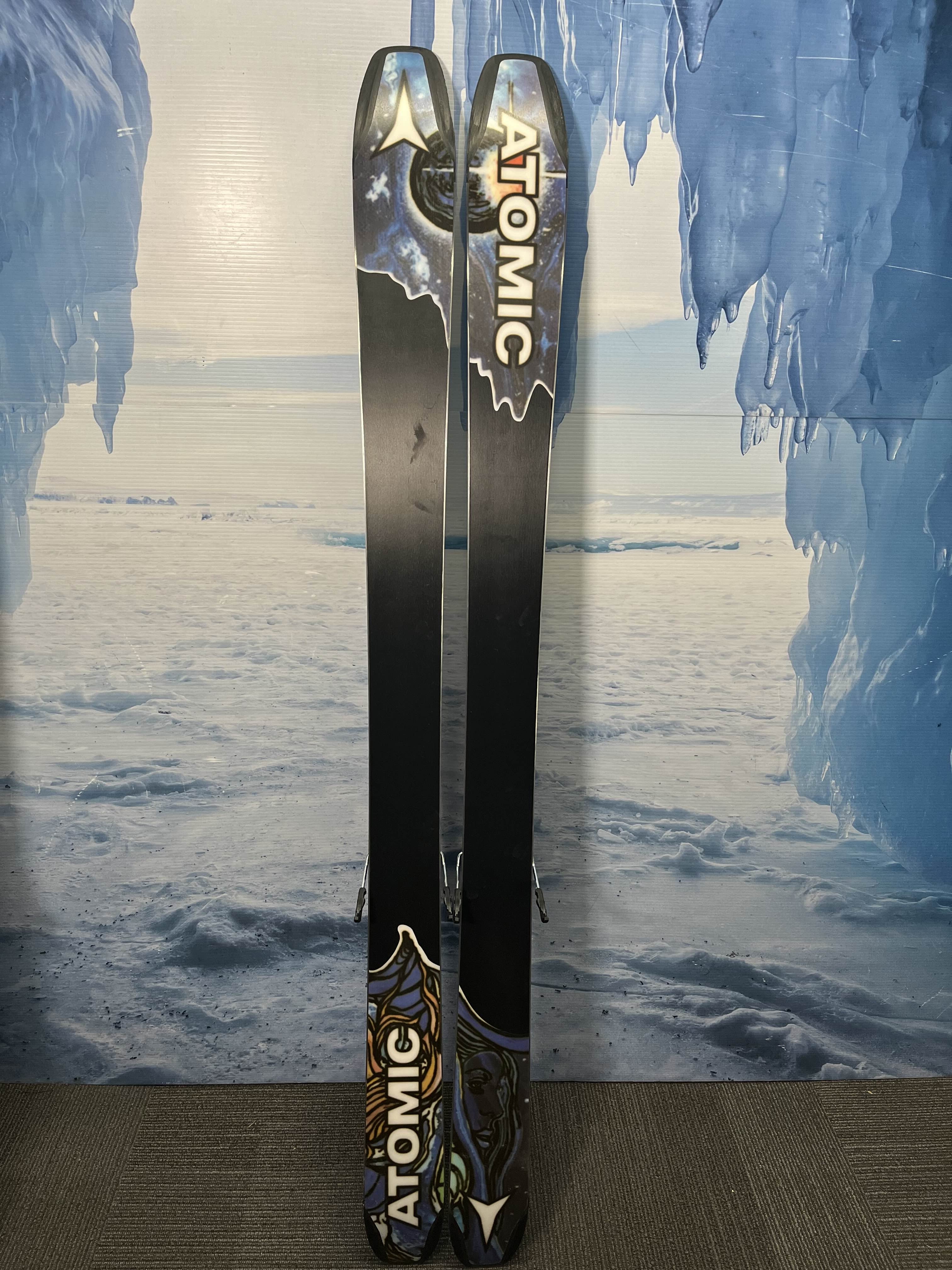 New Atomic Bent Chetler 100 172cm Skis w/ Atomic Strive 11 Demo Binding