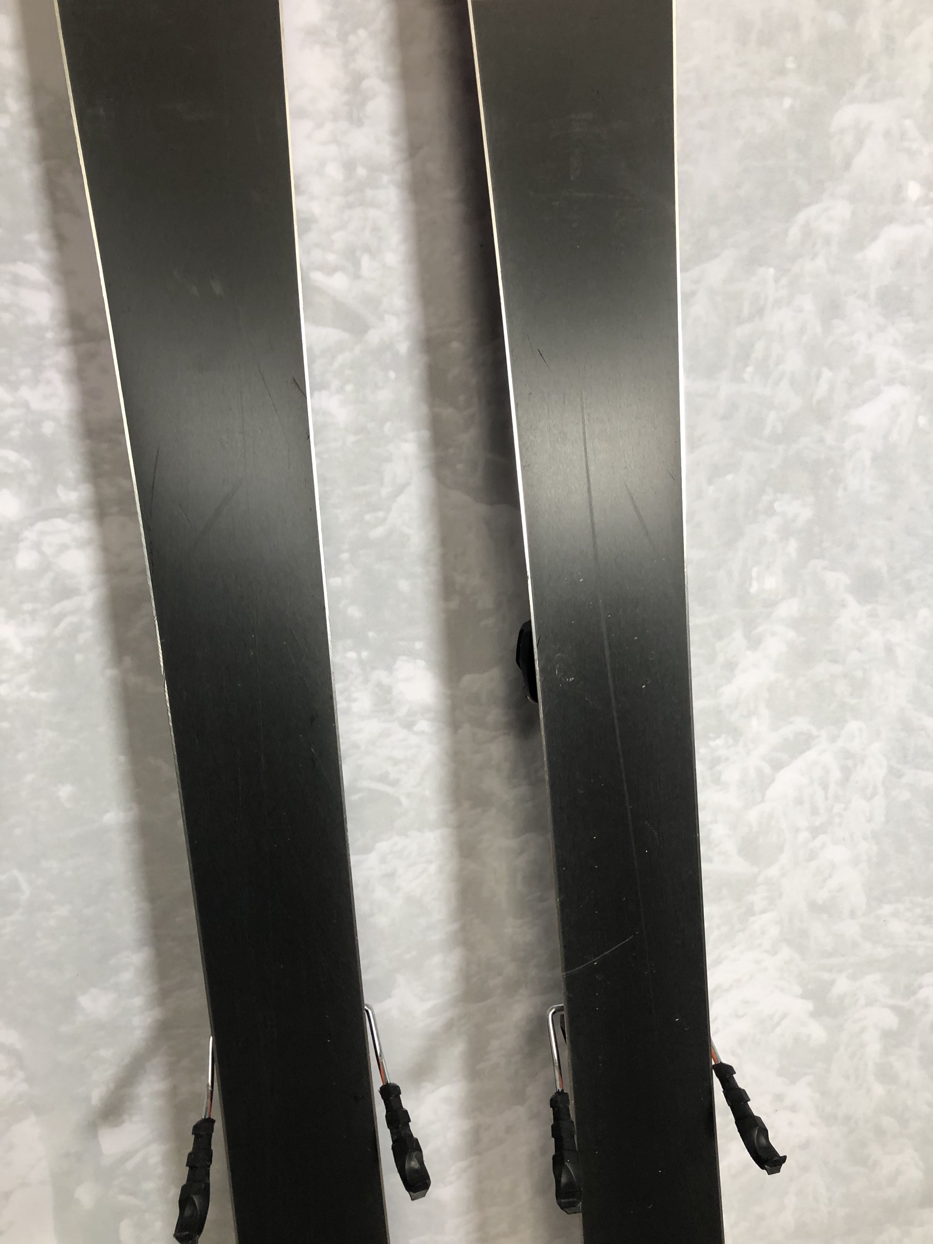 Used 2025 Blizzard Black Pearl 94 skis- 152cm w/Tyrollia Attack 11 MN binding