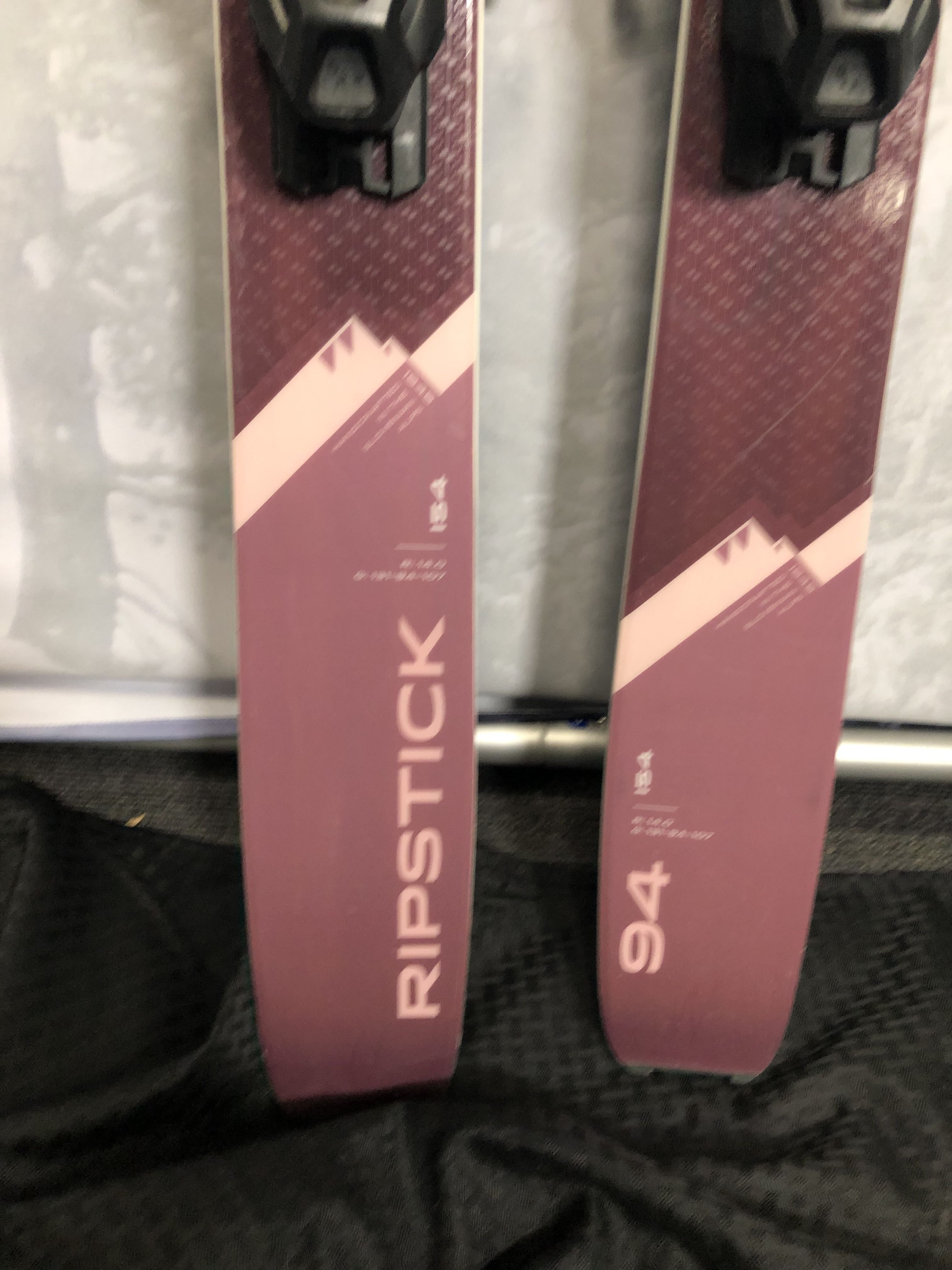 Used 2025 Women's Elan Ripstick 94 - 154 cm w/ Tyrollia Attack MN bindings.
