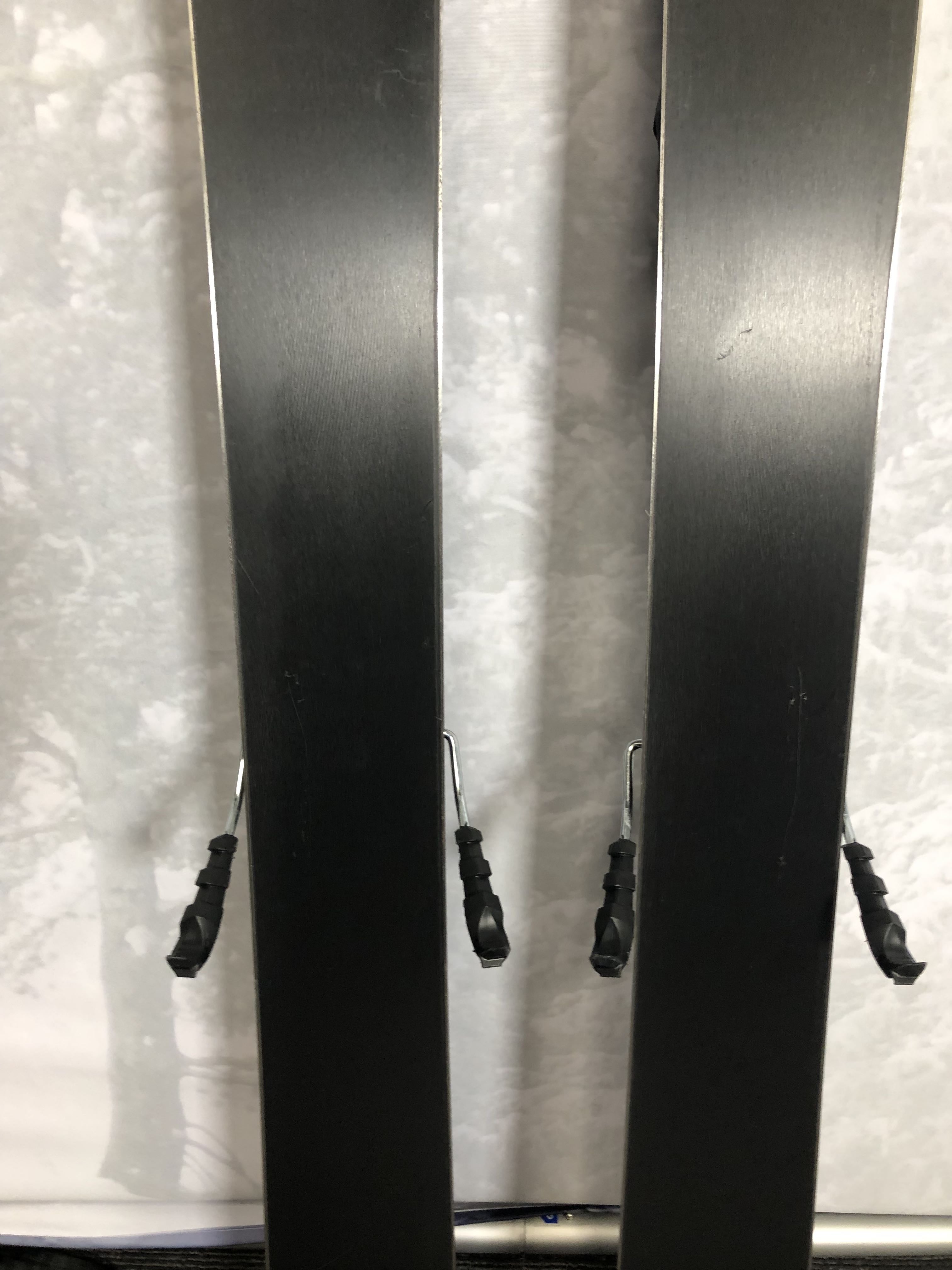 Used 2025 Women's Elan Ripstick 94 - 154 cm w/ Tyrollia Attack MN bindings.
