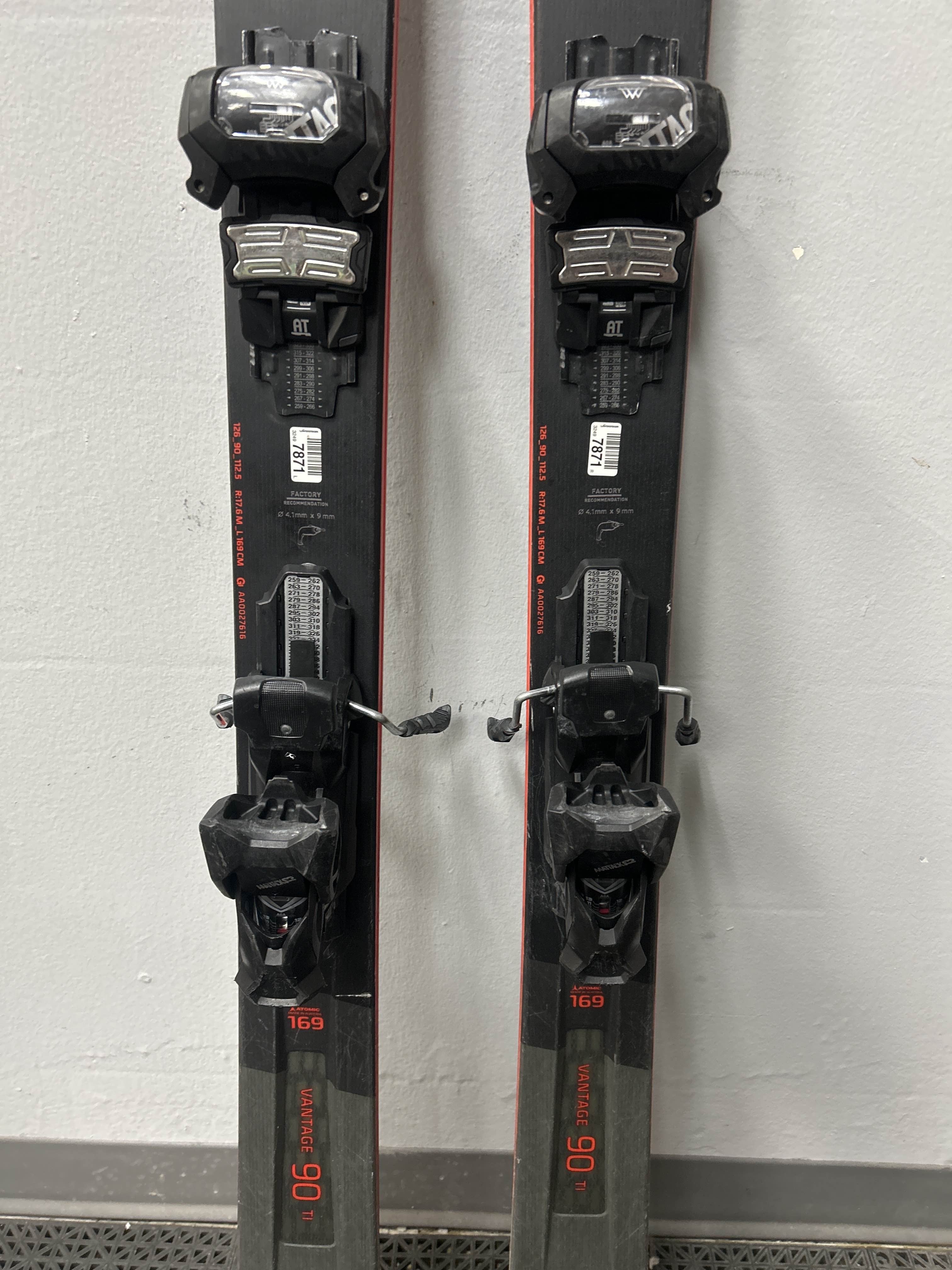 Used Atomic Vantage 90Ti 169cm Skis w/ Tyrolia Attack 13 MN Demo Binding