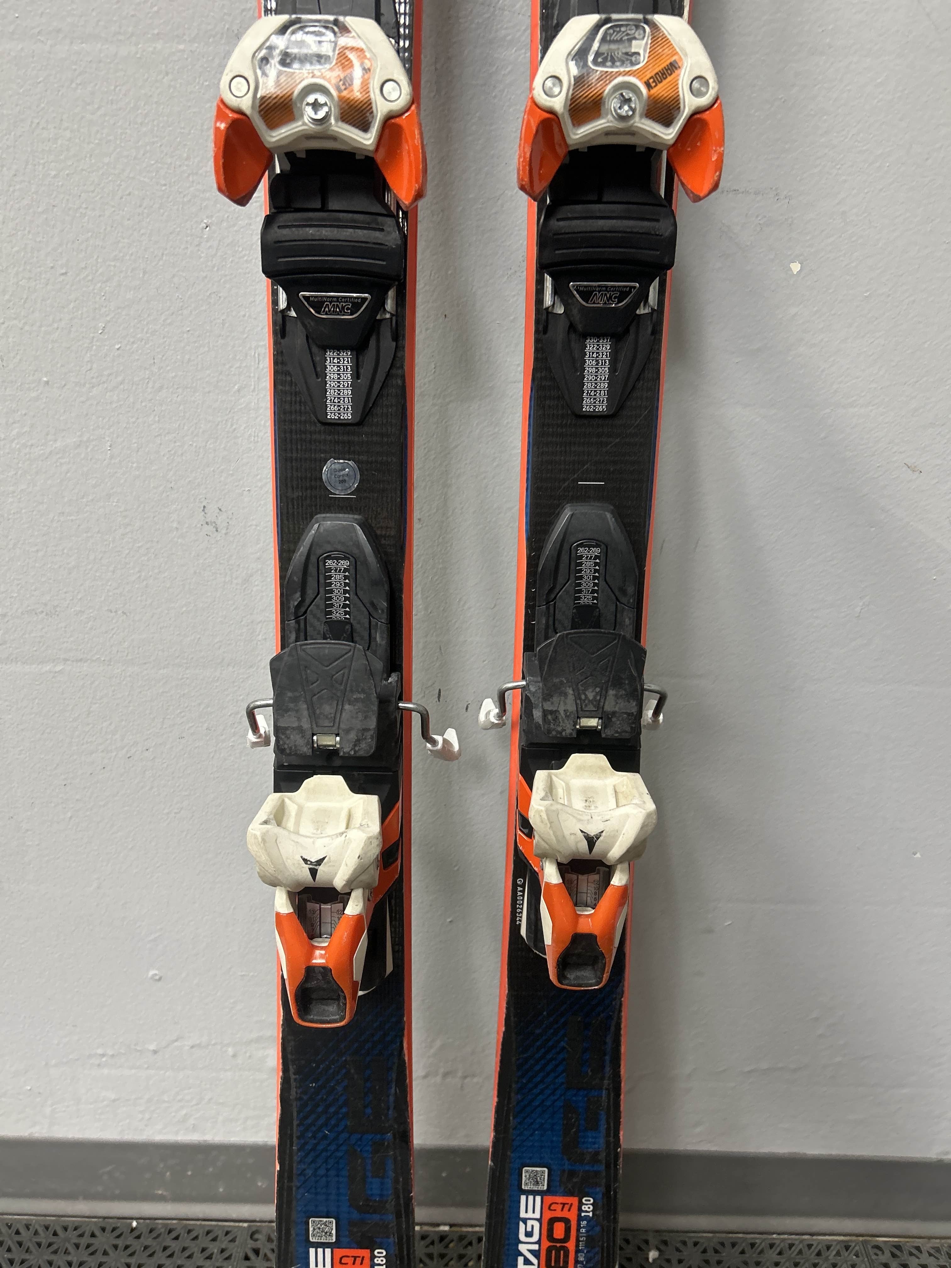 Used Atomic Vantage 80CTi 180cm Skis w/ Atomic Warden 12 Demo Binding