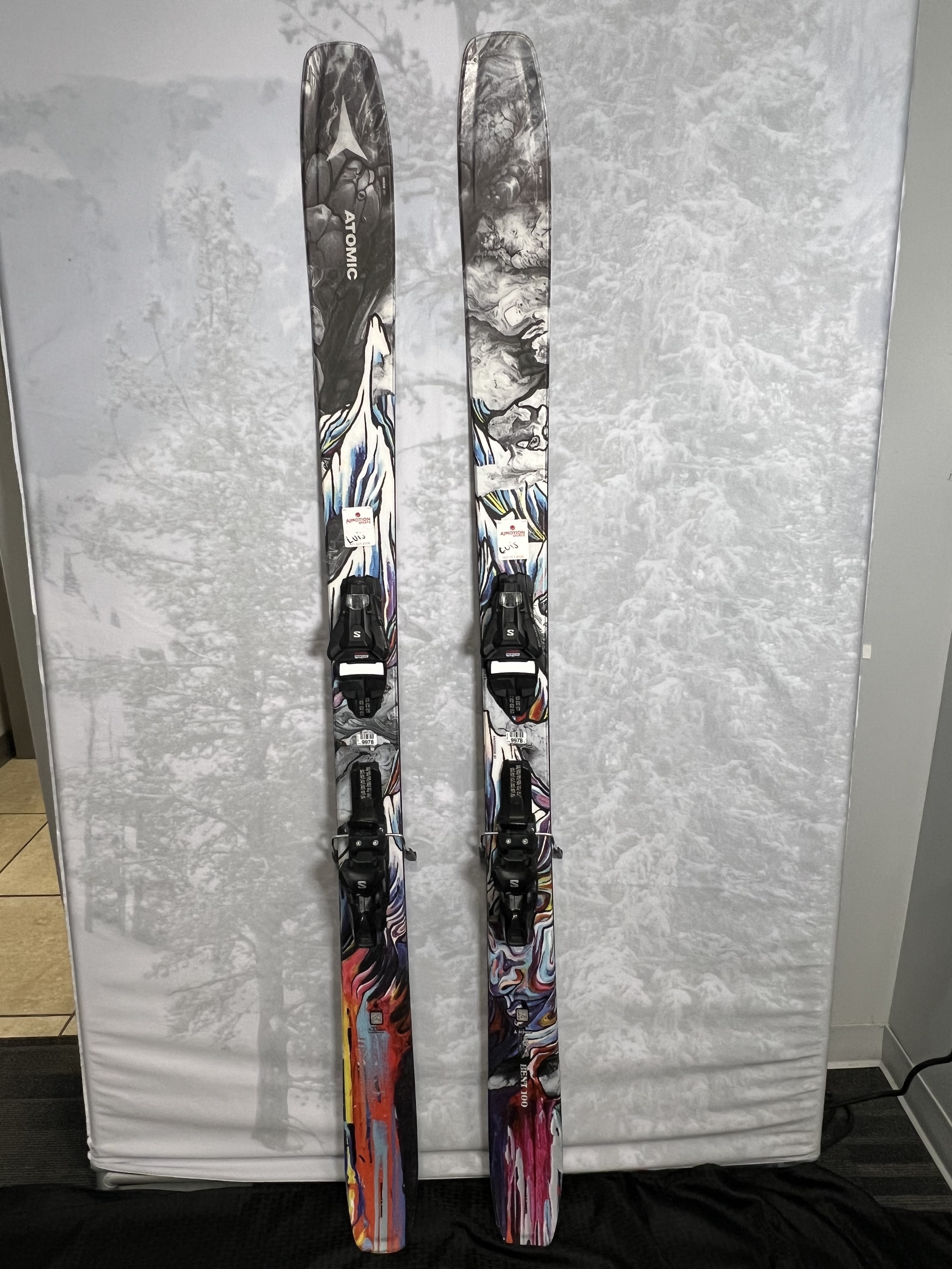 Lightly Used Atomic Bent Chetler Skis 100 179 cm w/ Atomic Strive 11 GW Demo Bindings