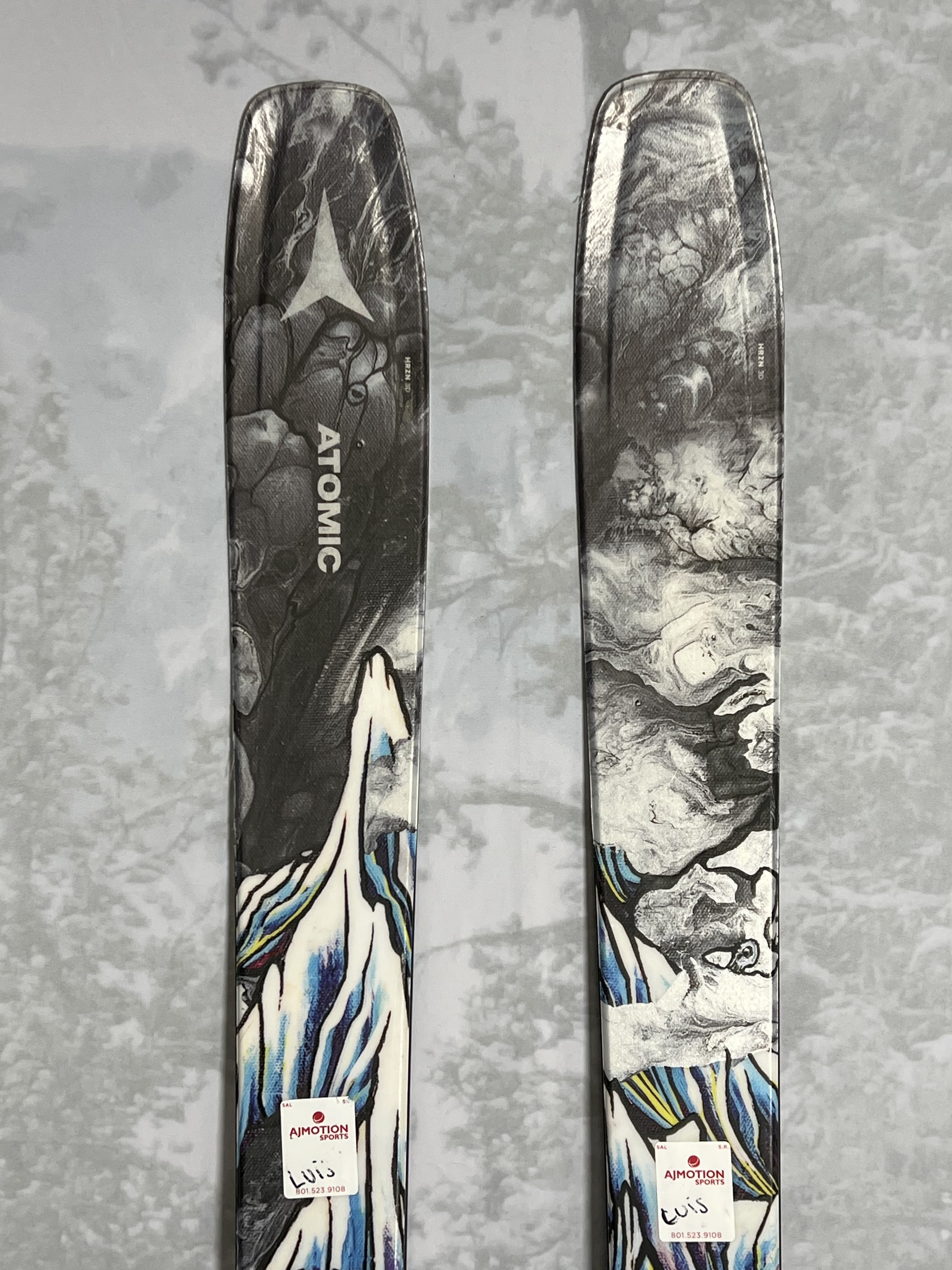 Lightly Used Atomic Bent Chetler Skis 100 179 cm w/ Atomic Strive 11 GW Demo Bindings