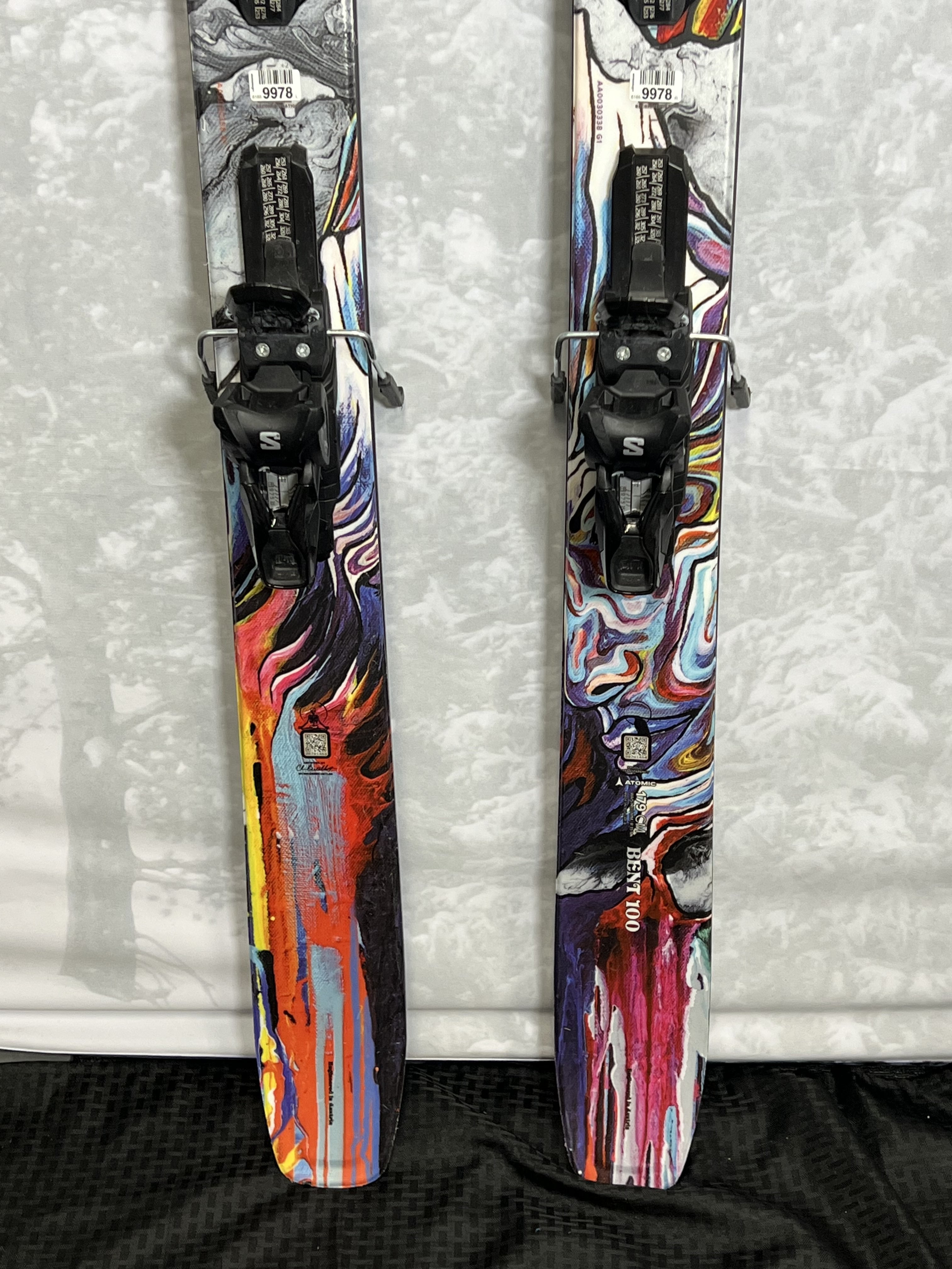Lightly Used Atomic Bent Chetler Skis 100 179 cm w/ Atomic Strive 11 GW Demo Bindings