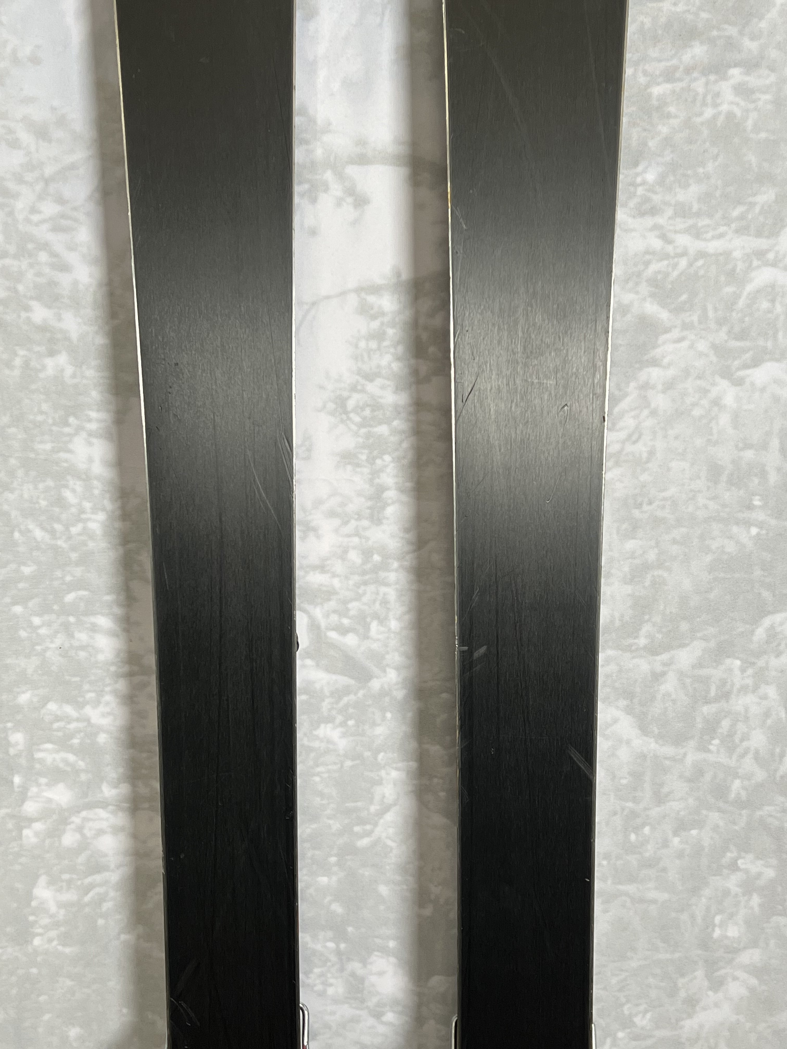 Used Atomic Maverick Skis 95 188 cm 2024 w/ Atomic Strive 13 GW Demo Bindings