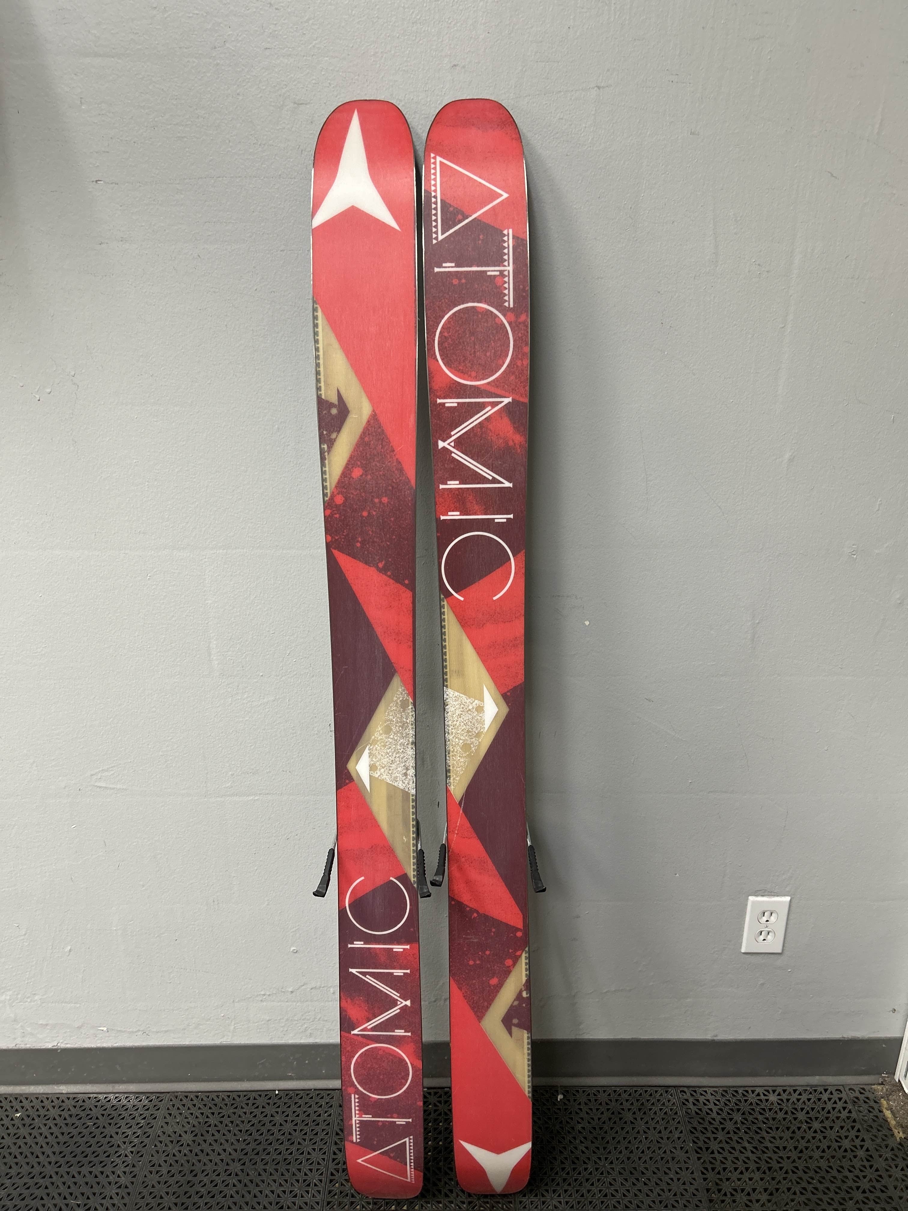 Used Atomic Millennium 110 160cm Skis w/ Tyrolia SP10 Demo Binding