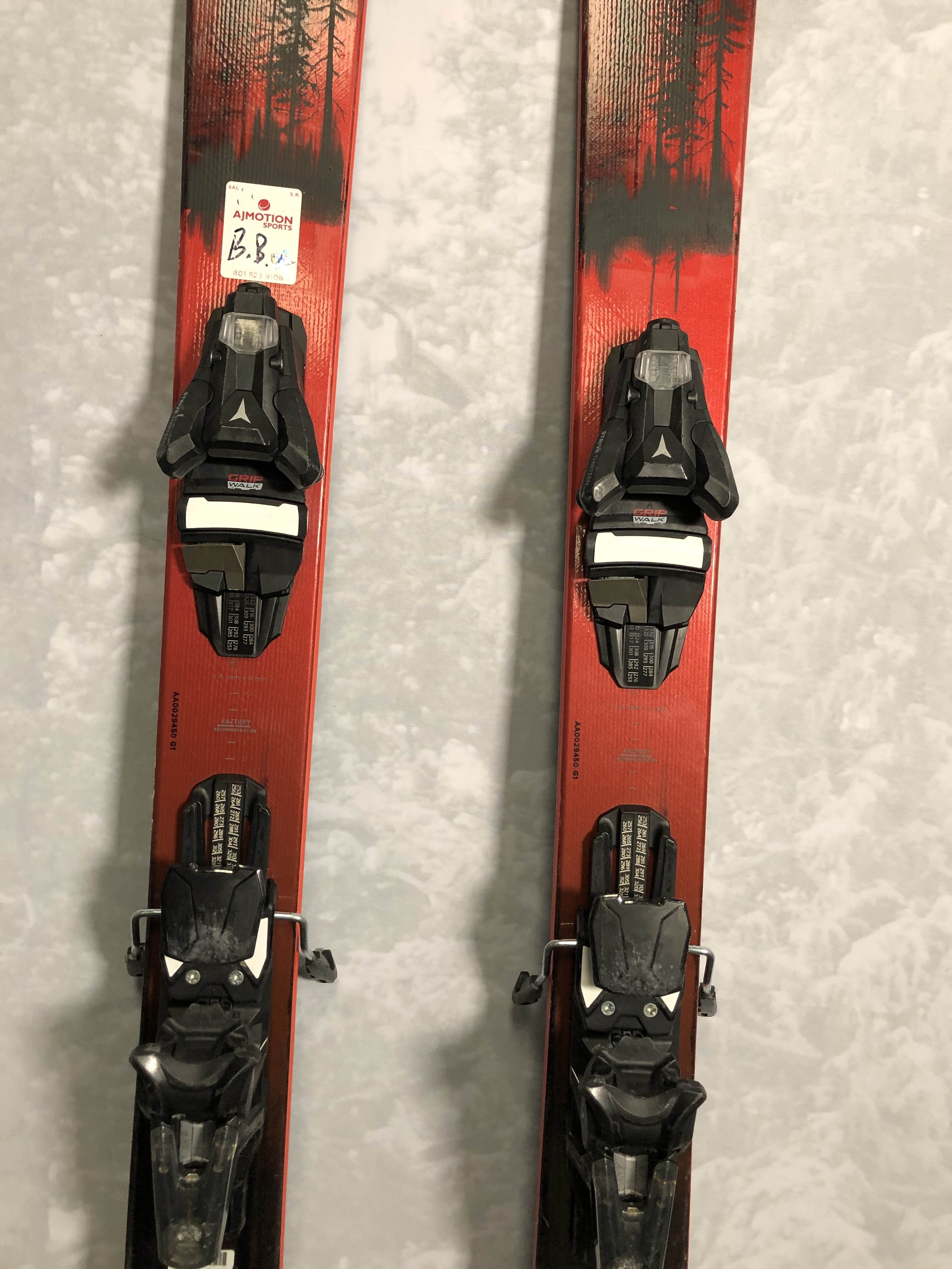 Used 2023 Atomic Maverick 95 Ti Skis - 172cm w/ Strive 13 GW Demo Binding