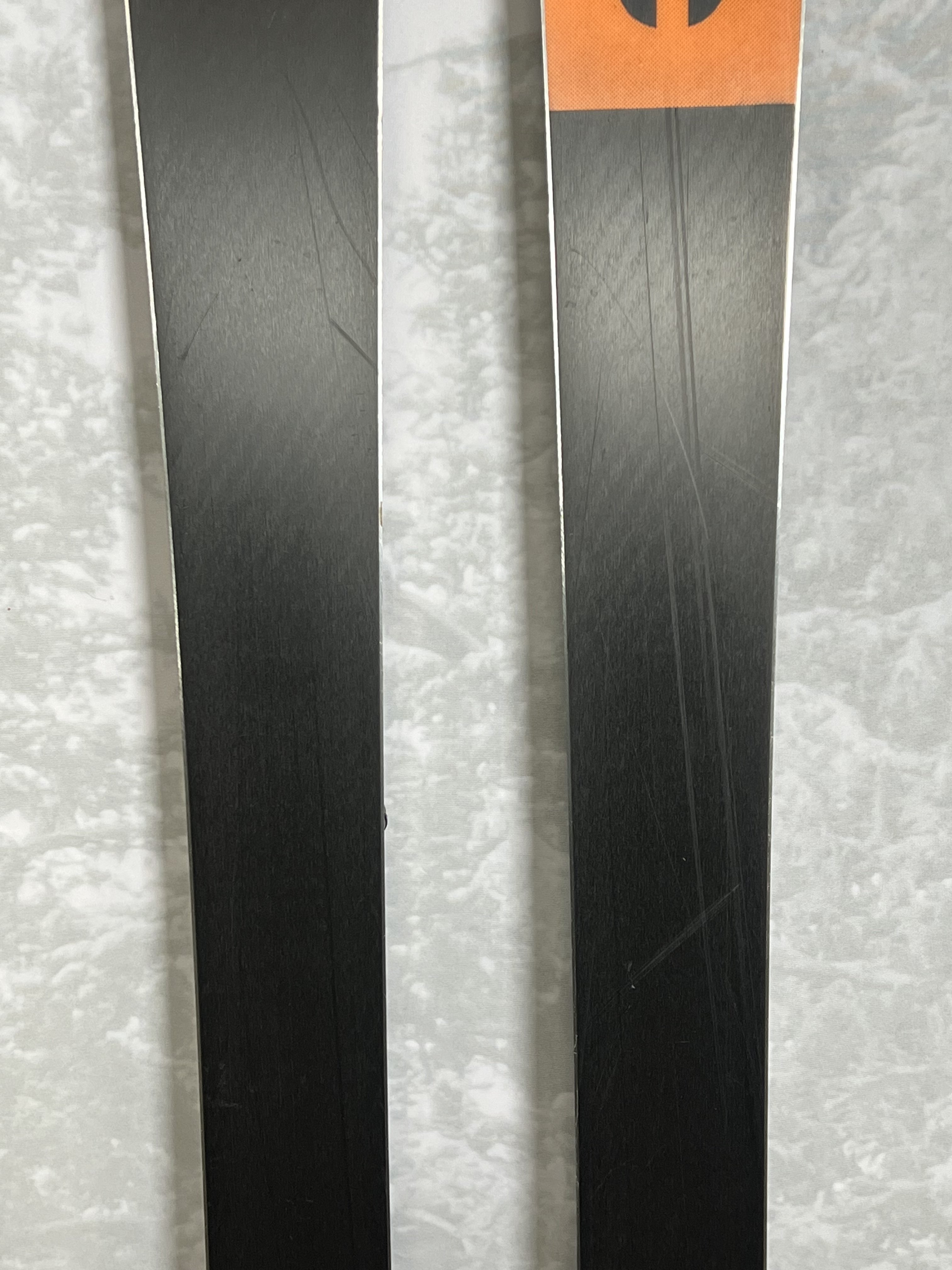 Used Atomic Maverick Skis 95 164 cm 2025 w/ Atomic Strive 13 GW Demo Bindings