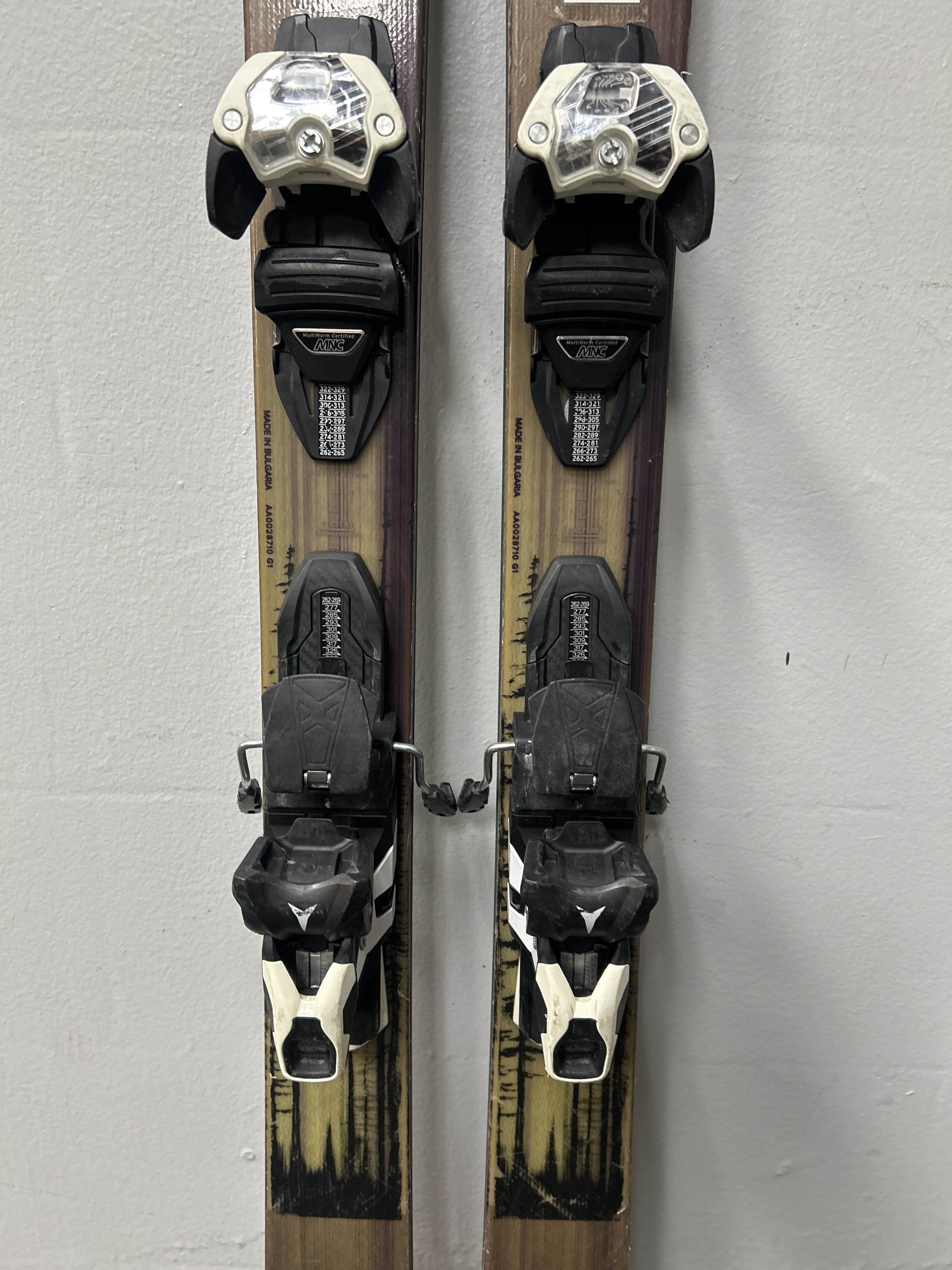 Used Atomic Maverick 88Ti 176cm Skis w/ Atomic Warden 13 Demo Binding