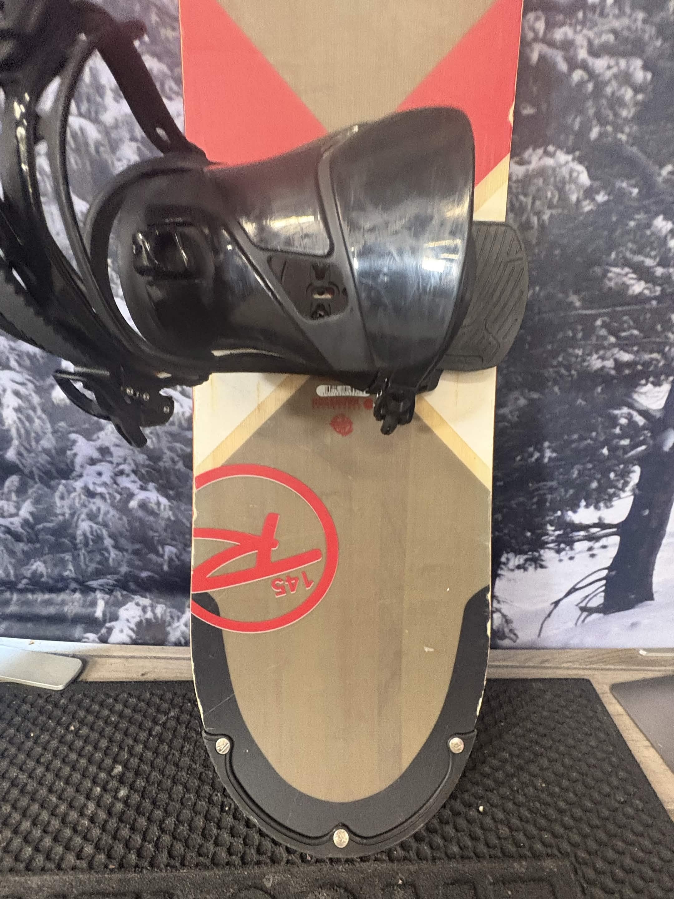 Rossignol Rossi Jr 145cm Snowboard - Used
