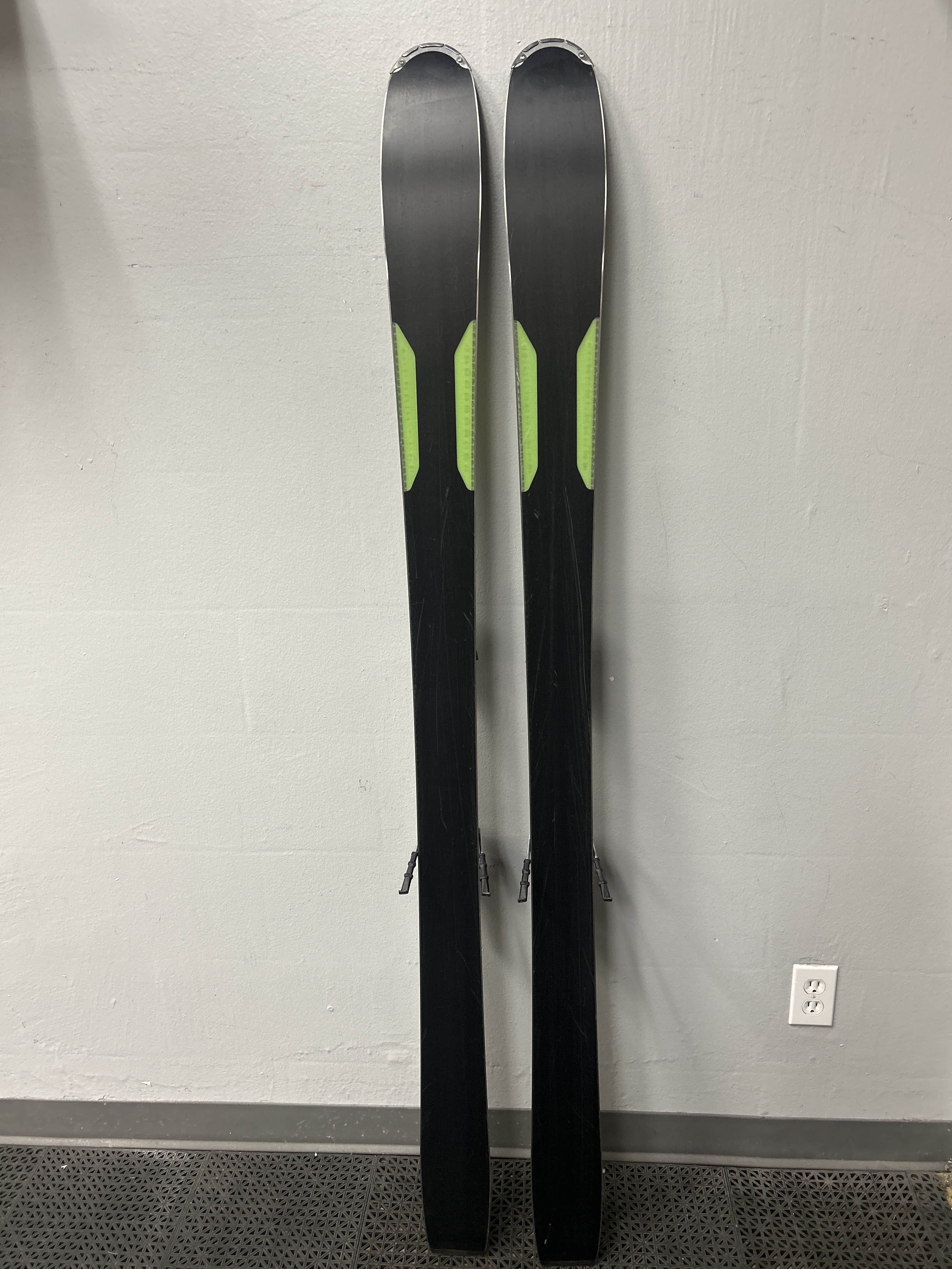 Used Dynastar Legend 173cm Skis w/ Tyrolia SP10 Demo Binding