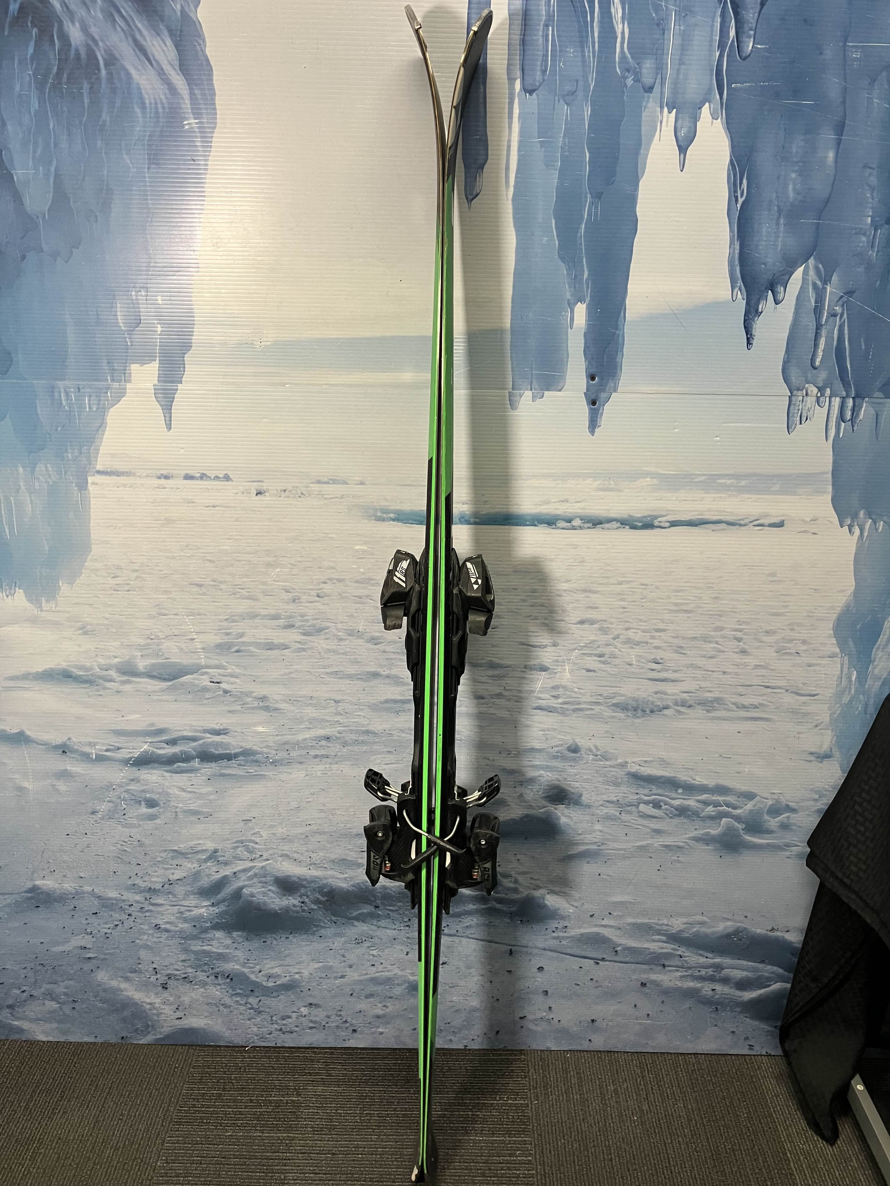 Used Fischer Pro Mnt 77 Men's Ski w/ Fischer 11 Rs Demo Bindings - 171CM