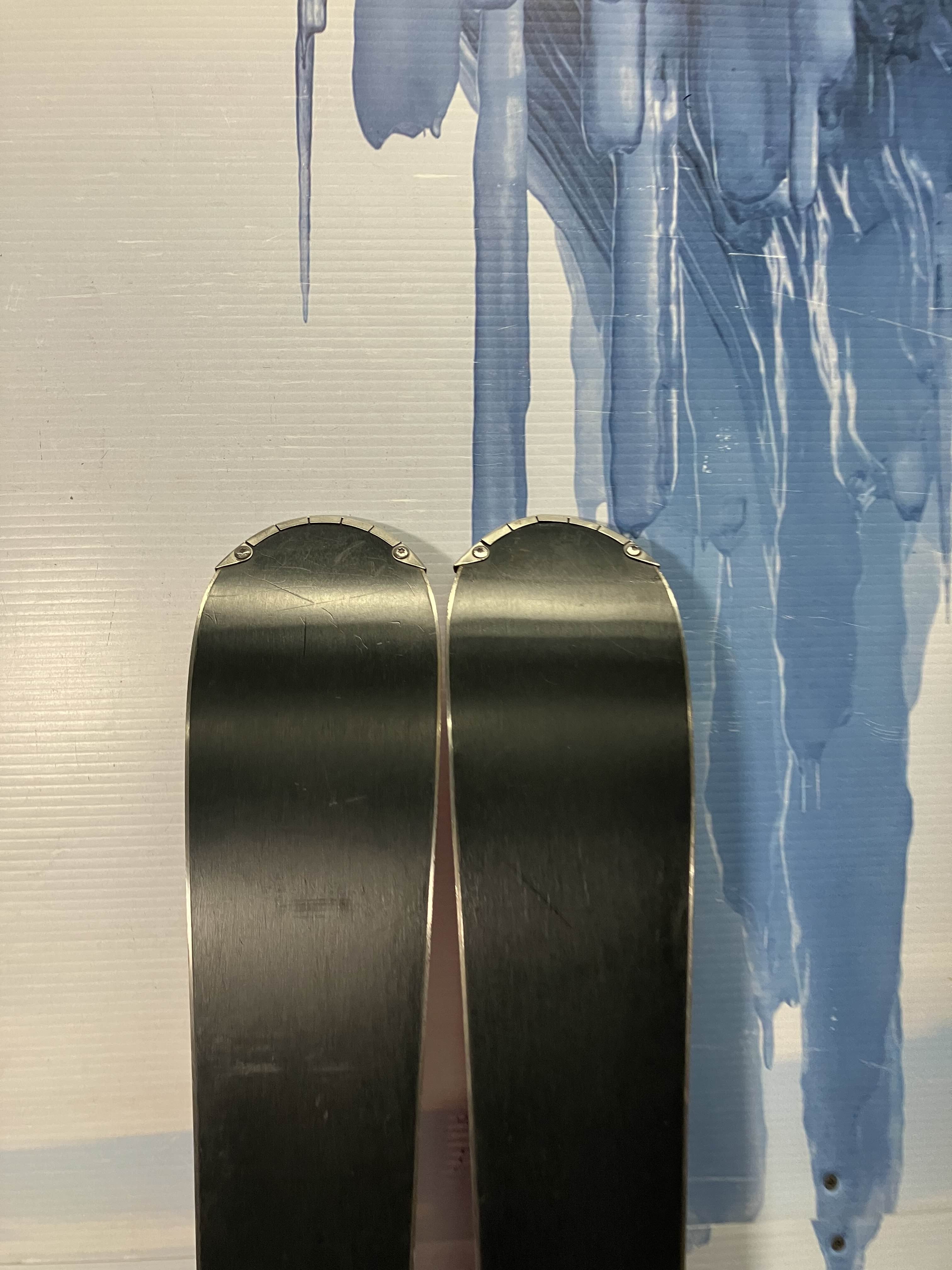 Well Loved Atomic ETL Men's Ski w/ Salomon Etk 10 Demo Bindings - 165CM