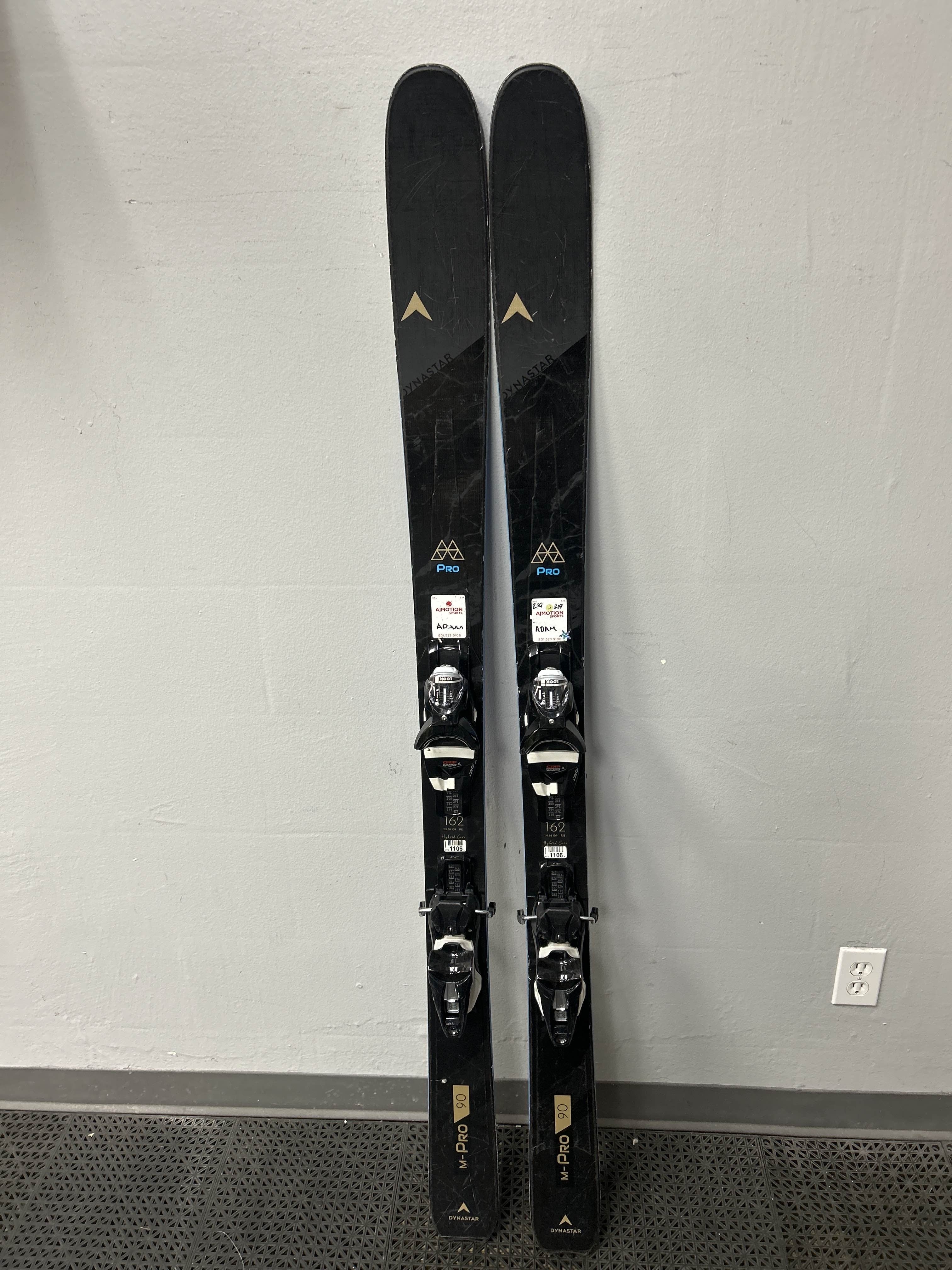 Used Dynastar M-Pro 90 Ski 162cm w/ Look NX 12