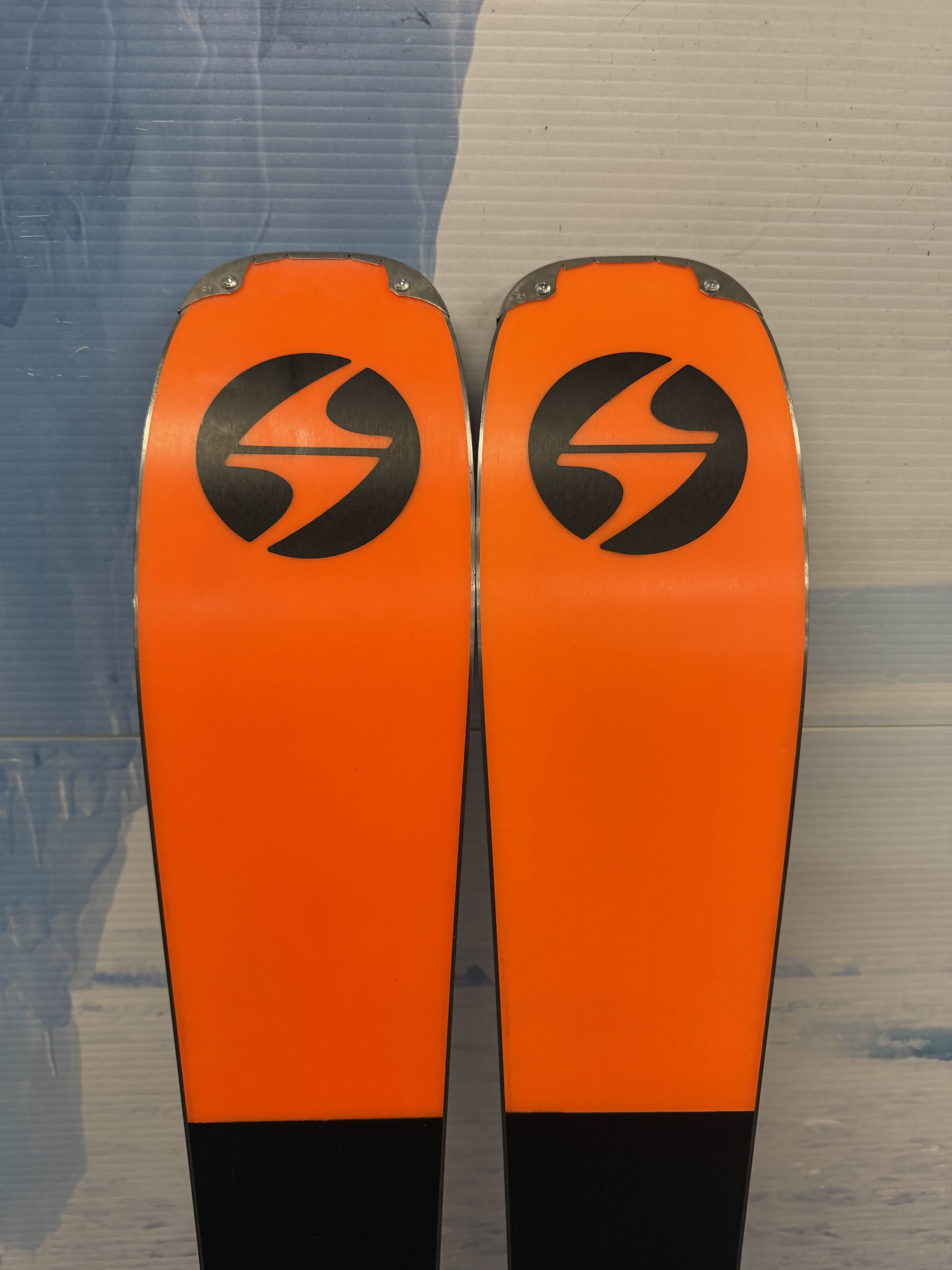 New Blizzard Black Pearl 88 146cm Skis w/ Marker 11 TCX Bindings