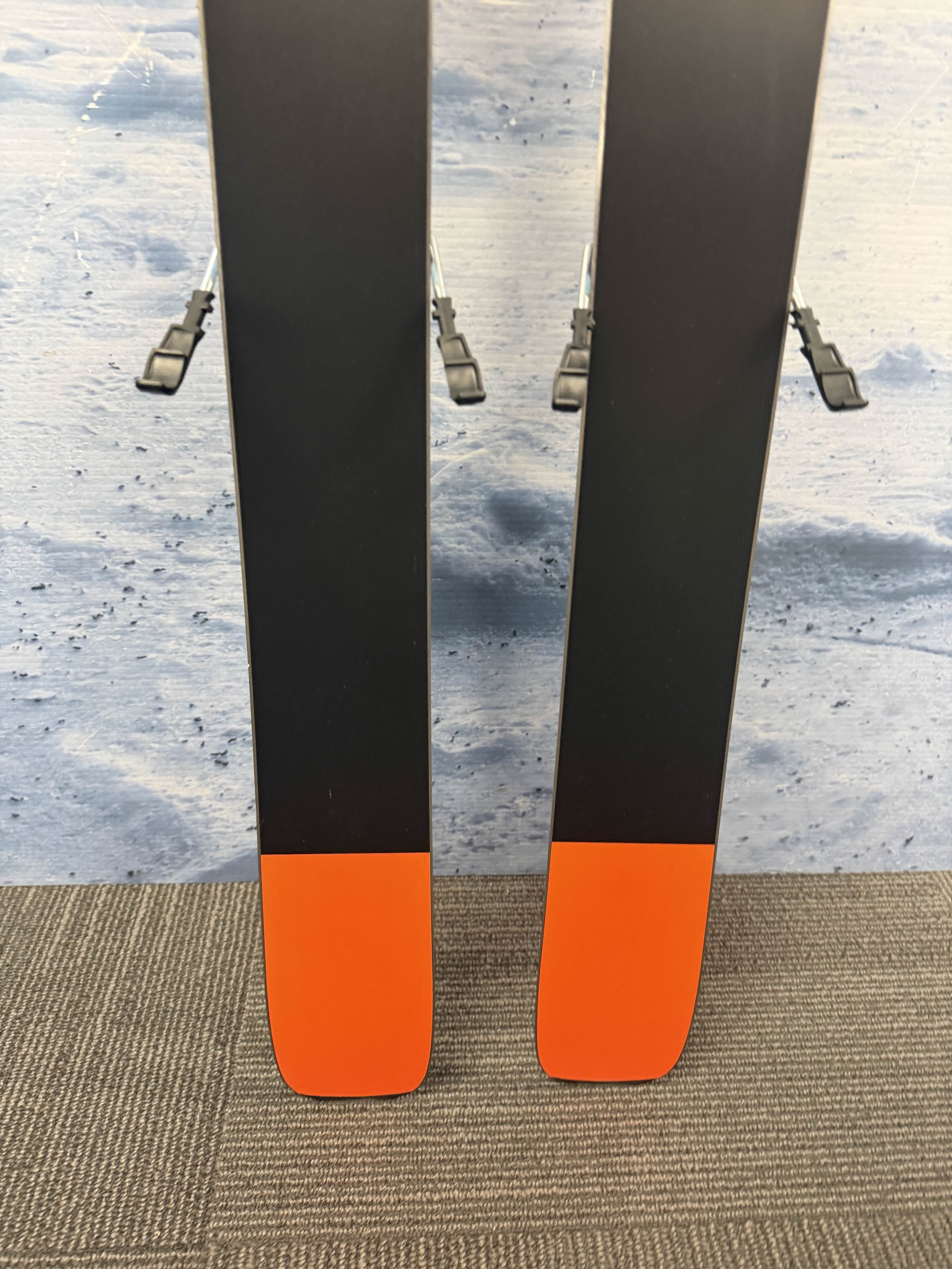 New Blizzard Black Pearl 88 158cm Skis w/ Marker 11 TCX Bindings