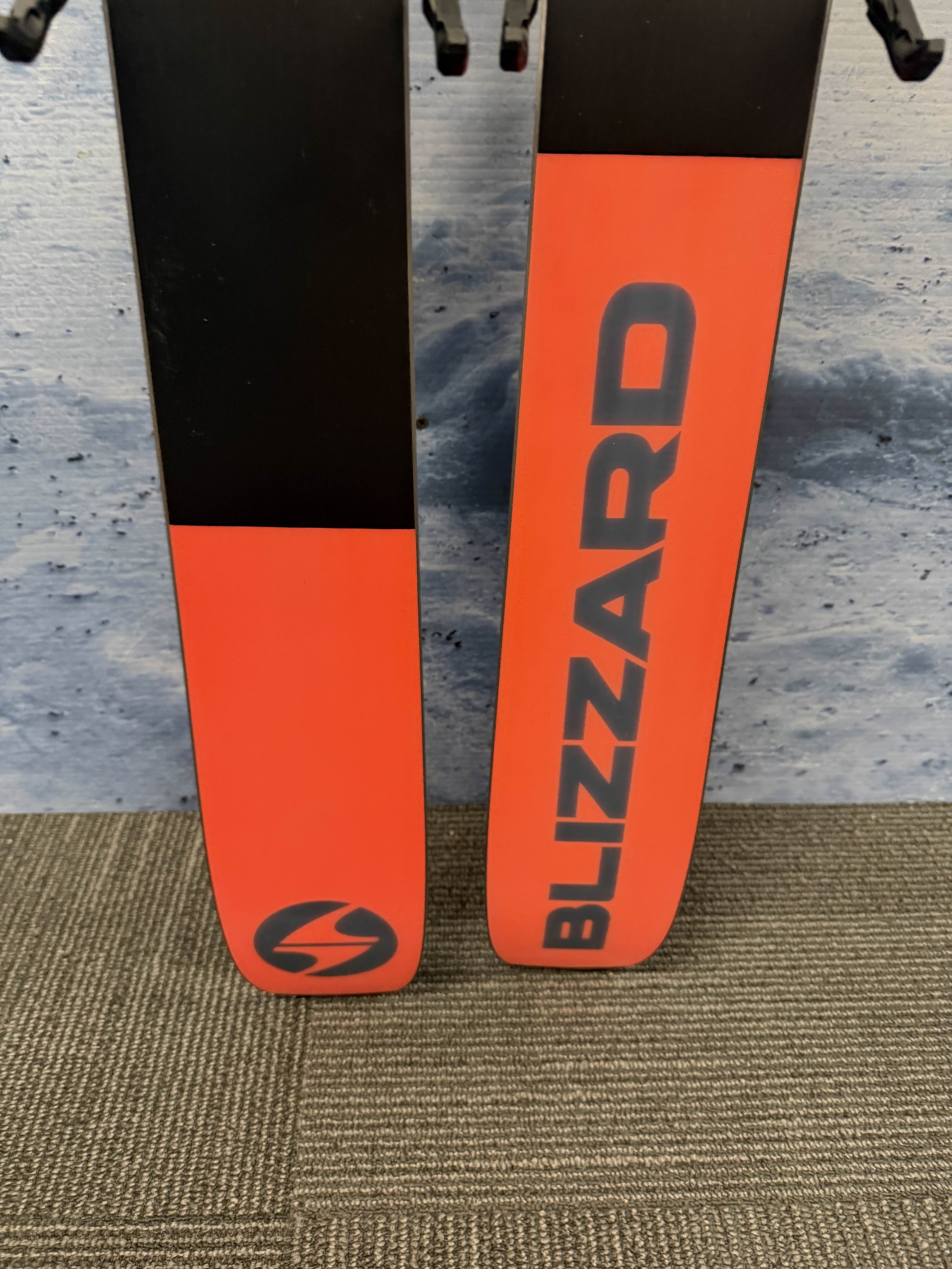 New Blizzard Sheeva 9 162cm Skis w/ Atomic Strive 11 Bindings