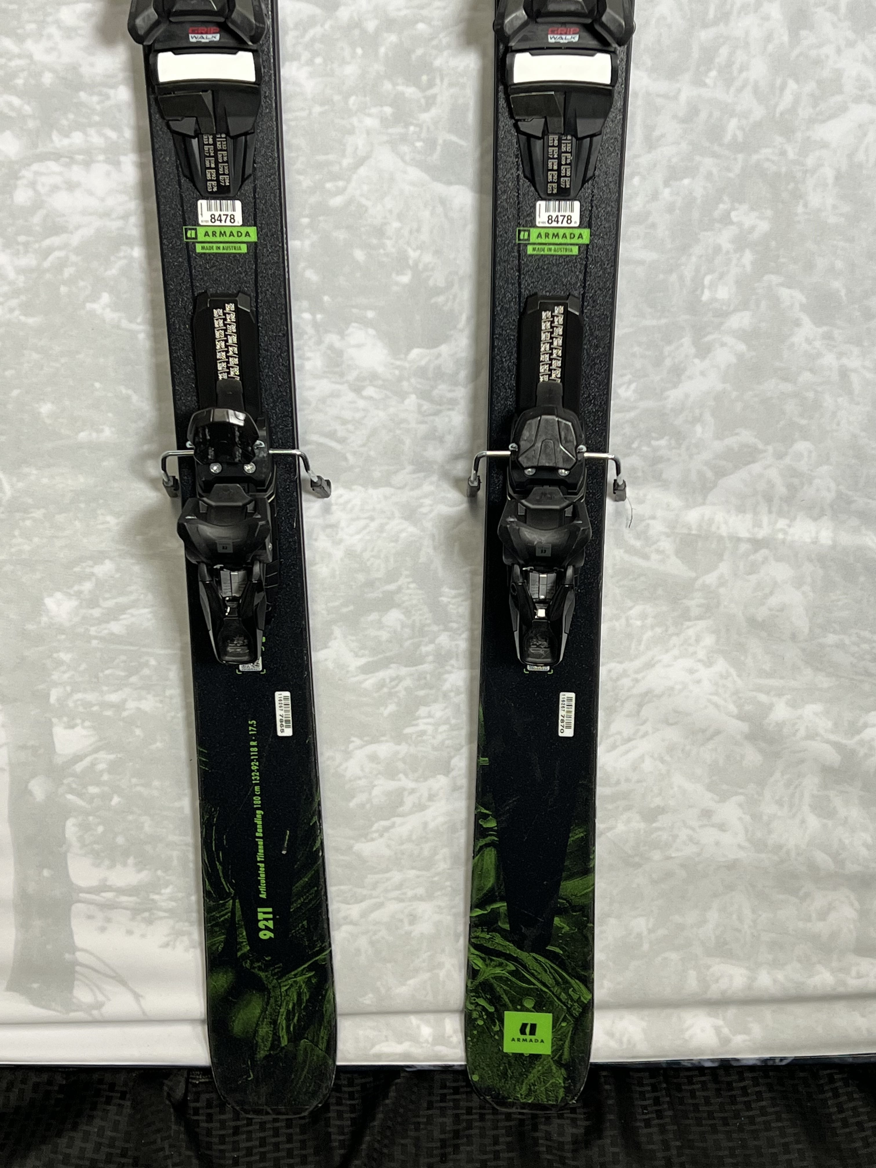 Used Armada Declivity 92 Ti 180 cm Skis 2025 w/Armada Strive 11 GW Demo Bindings