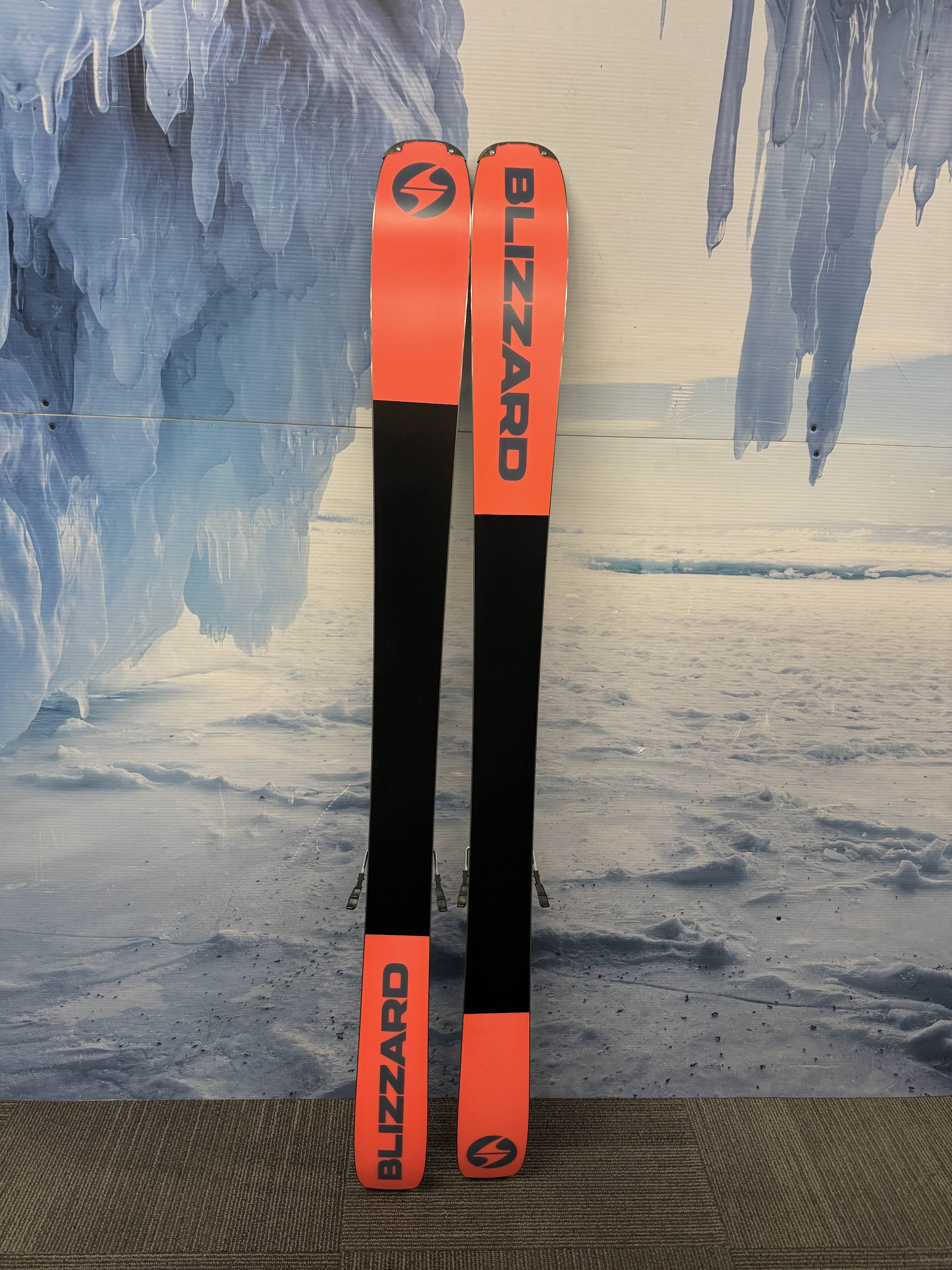 New Blizzard Rustler 9 162cm Skis w/ Marker TCX 11 Bindings