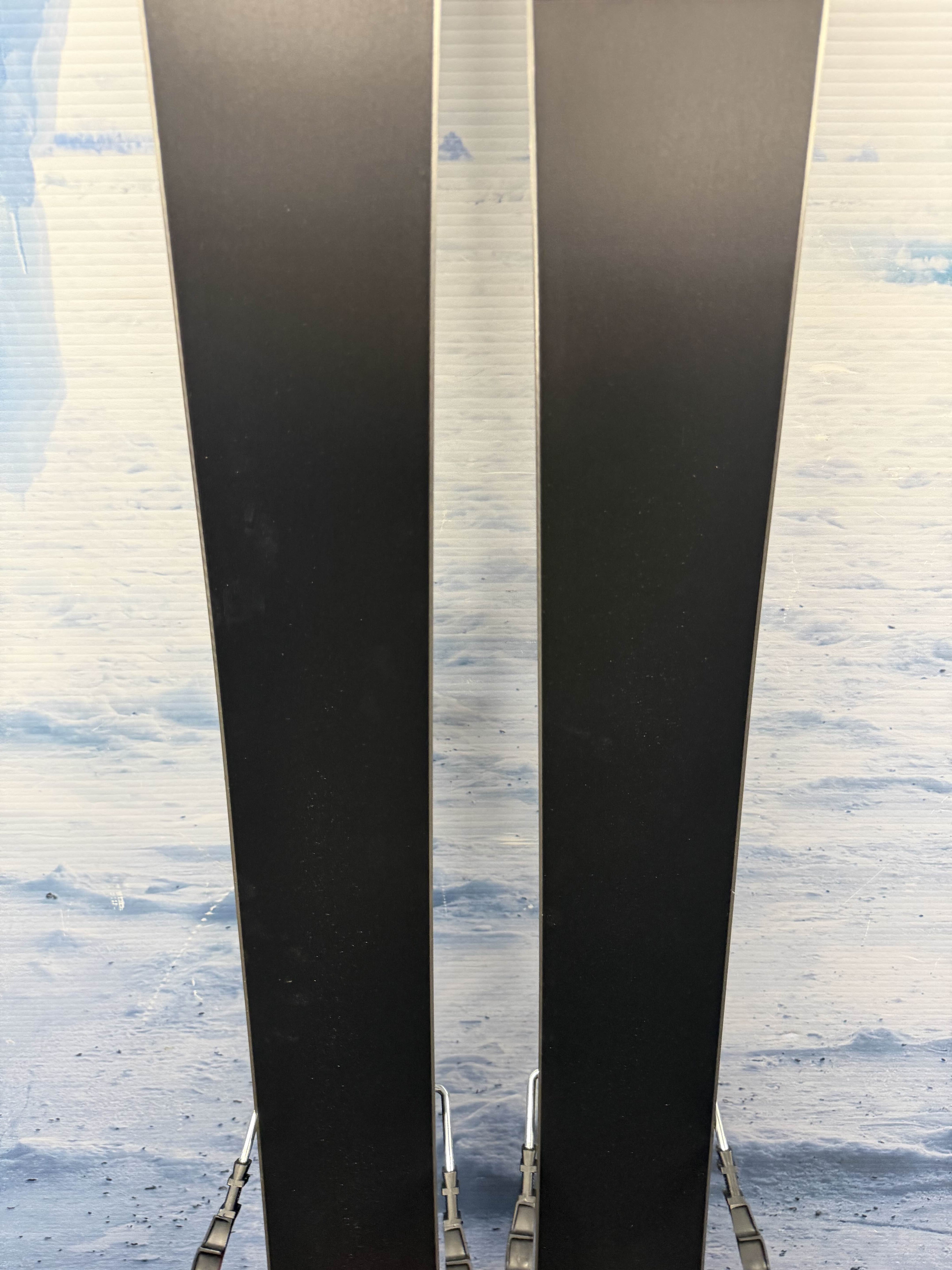 New Blizzard Rustler 9 162cm Skis w/ Marker TCX 11 Bindings