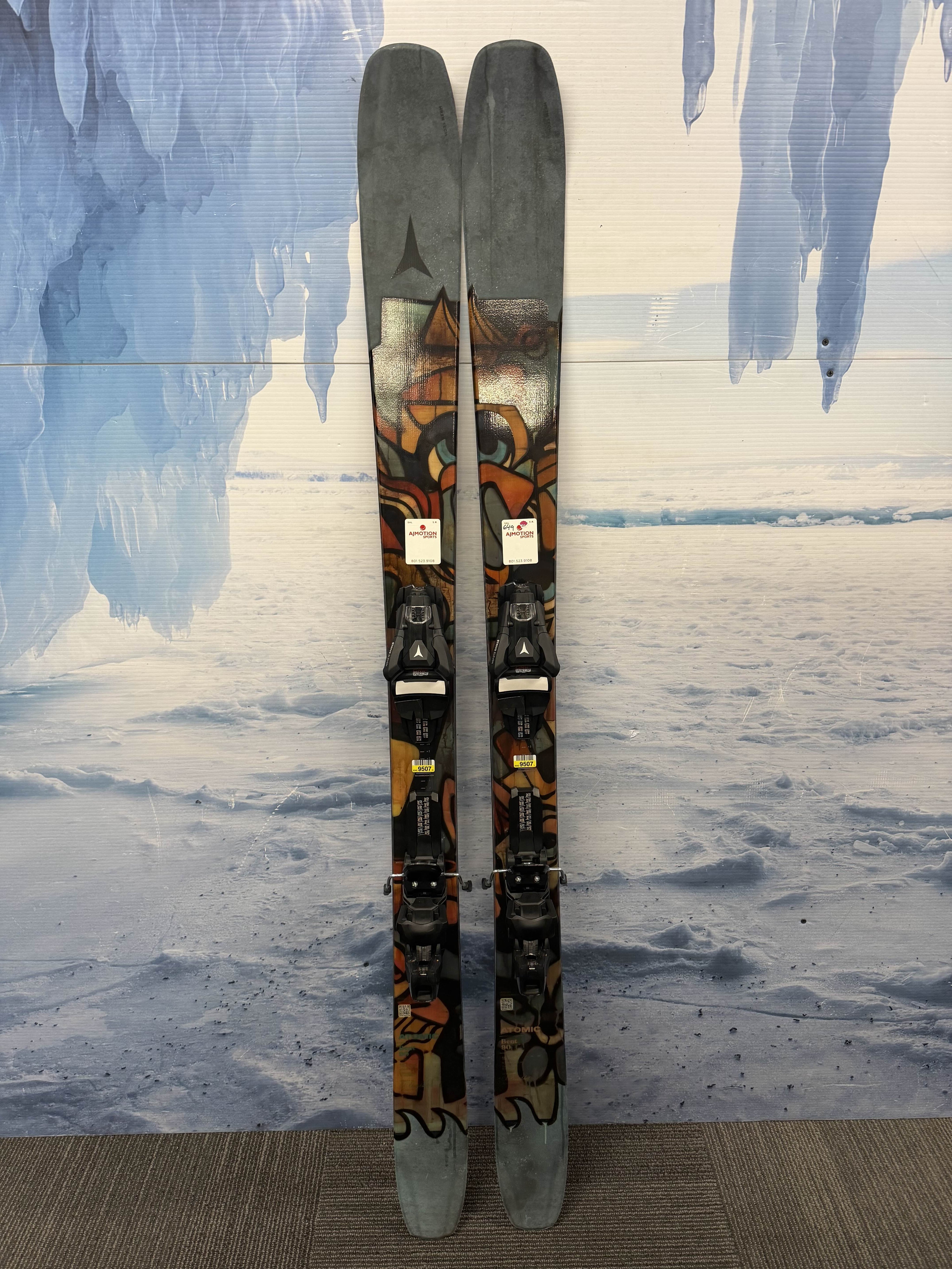 New Atomic Bent 90 157cm Skis w/ Atomic Strive 11 Bindings