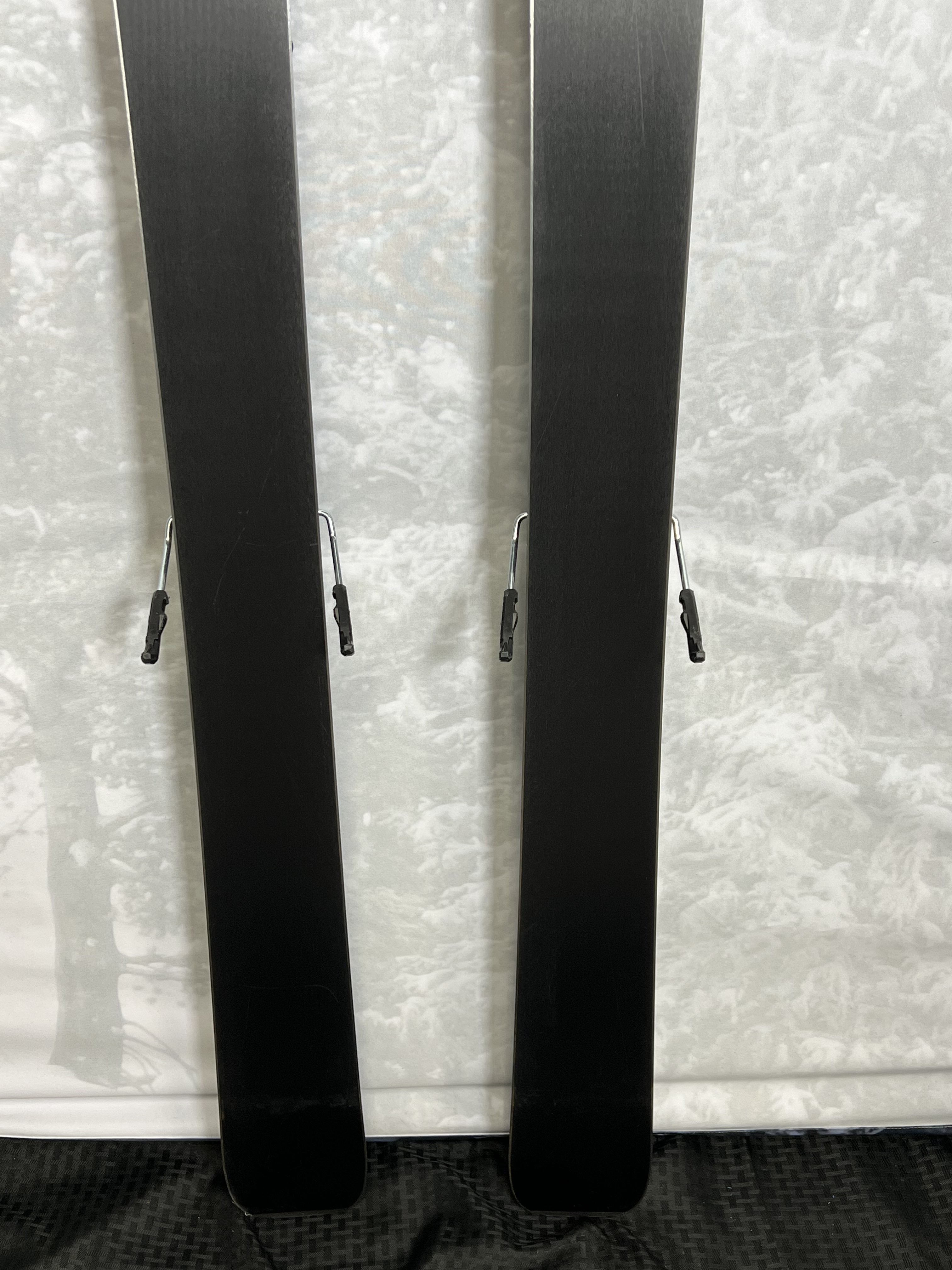 Used Armada Declivity 92 Ti 172 cm Skis 2025 w/Armada Strive 11 GW Demo Bindings