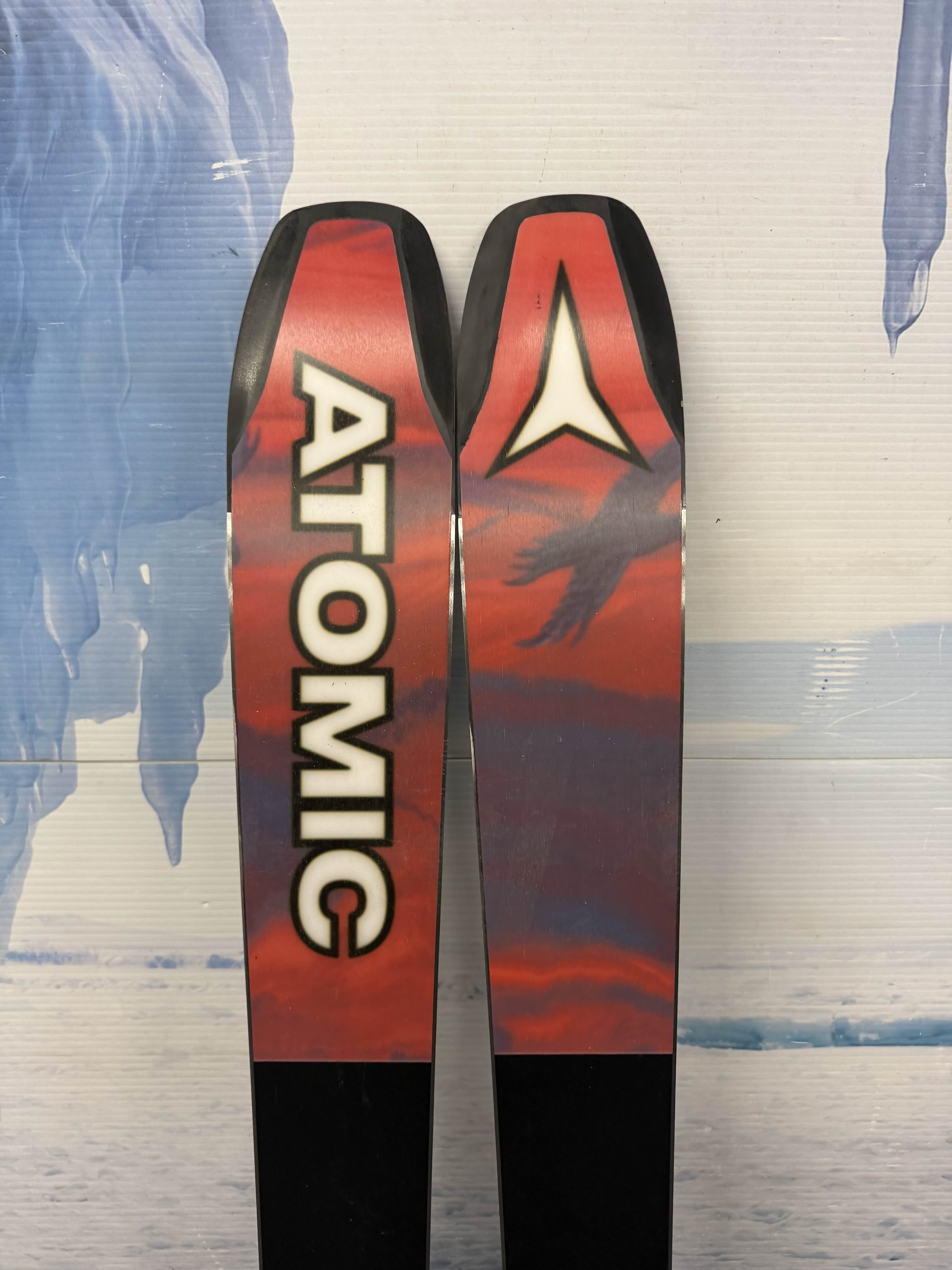 New Atomic Bent 90 157cm Skis w/ Atomic Strive 11 Bindings