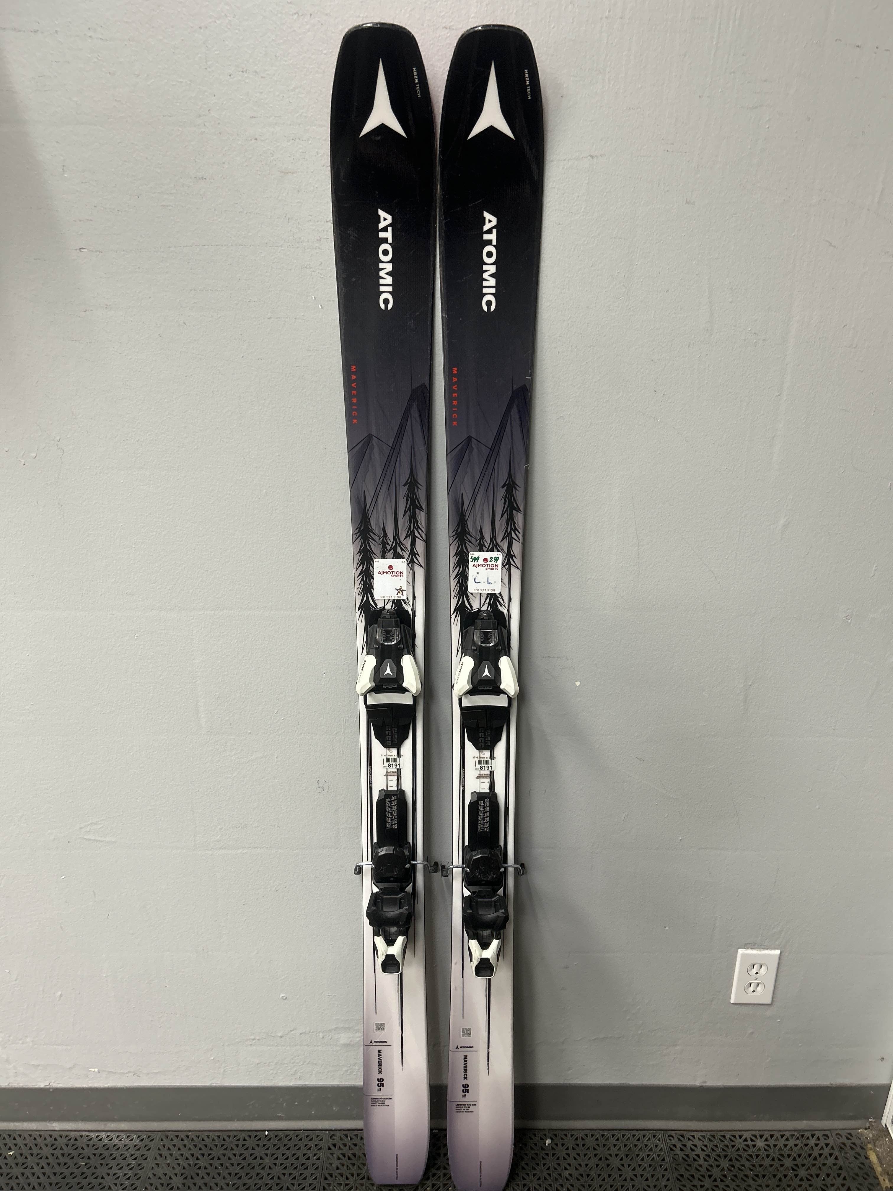 Used Atomic Maverick 95Ti 172cm Skis w/ Strive 11 Demo Binding