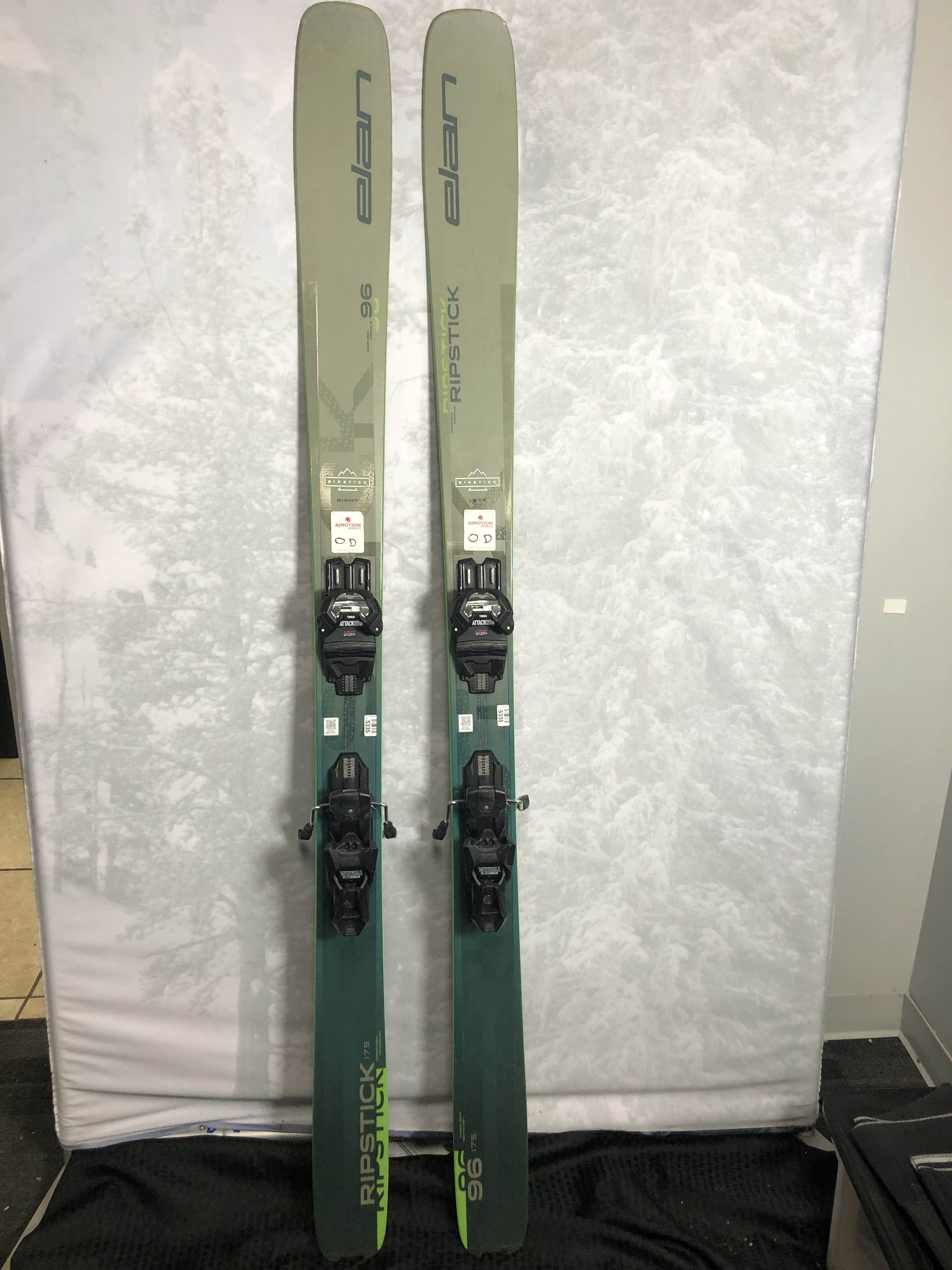 Used 2025 Elan Ripstick 96 - 175cm w/ Tyrollia Attack LYT 13 adjustable GW bindings