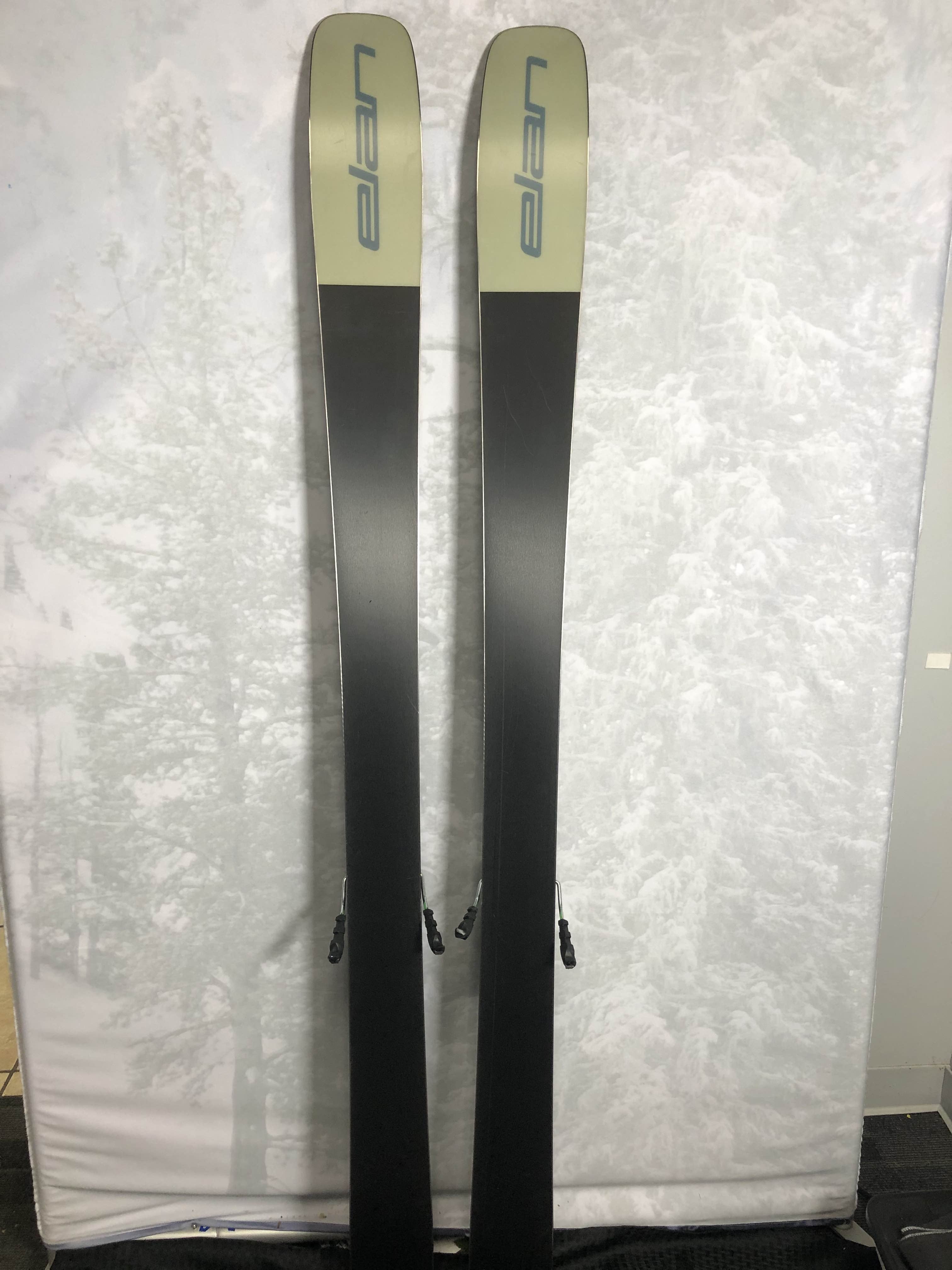 Used 2025 Elan Ripstick 96 - 175cm w/ Tyrollia Attack LYT 13 adjustable GW bindings