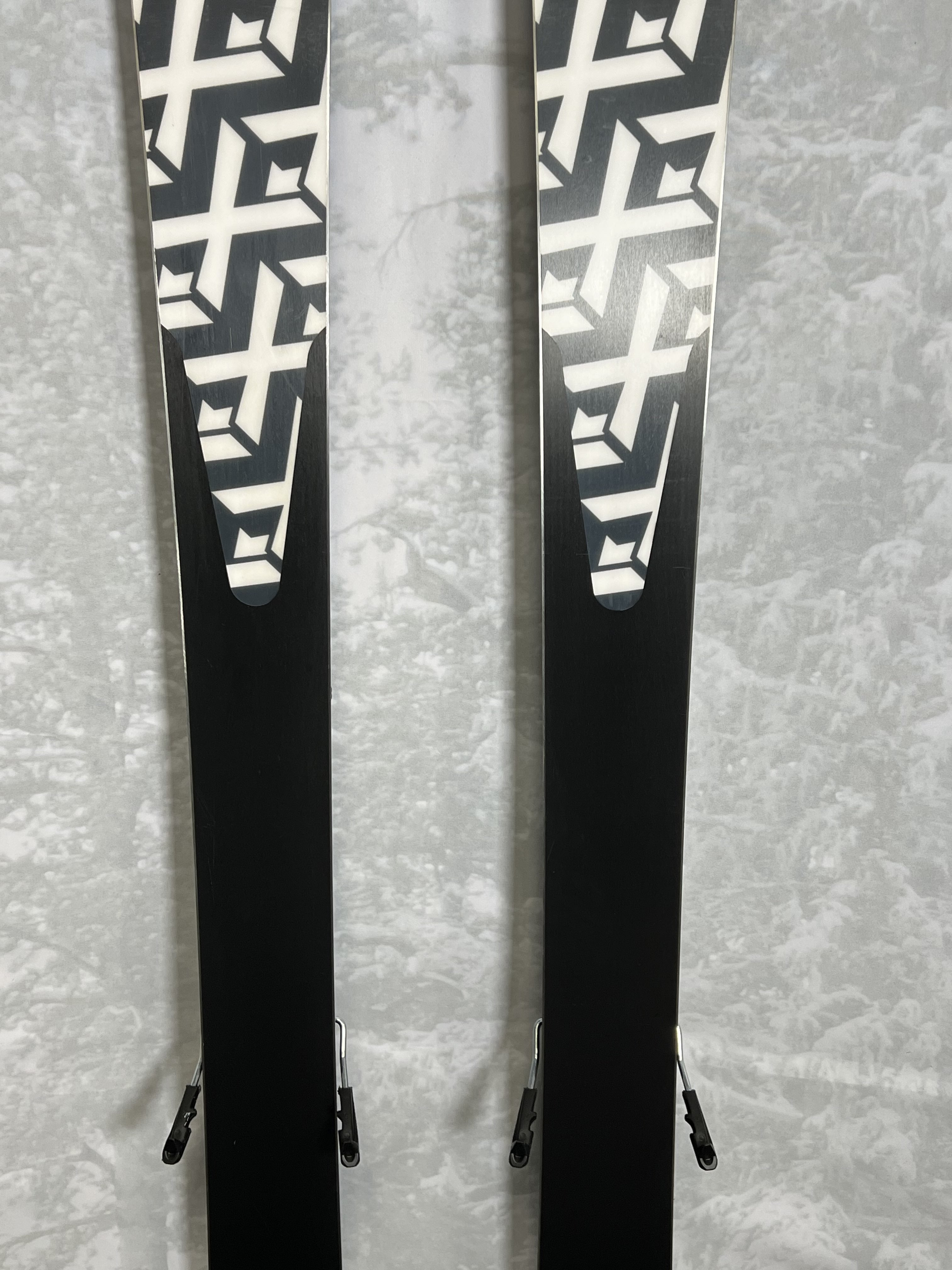 Used Armada Declivity X 102 180 cm Skis 2025 w/Armada Strive 11 GW Demo Bindings