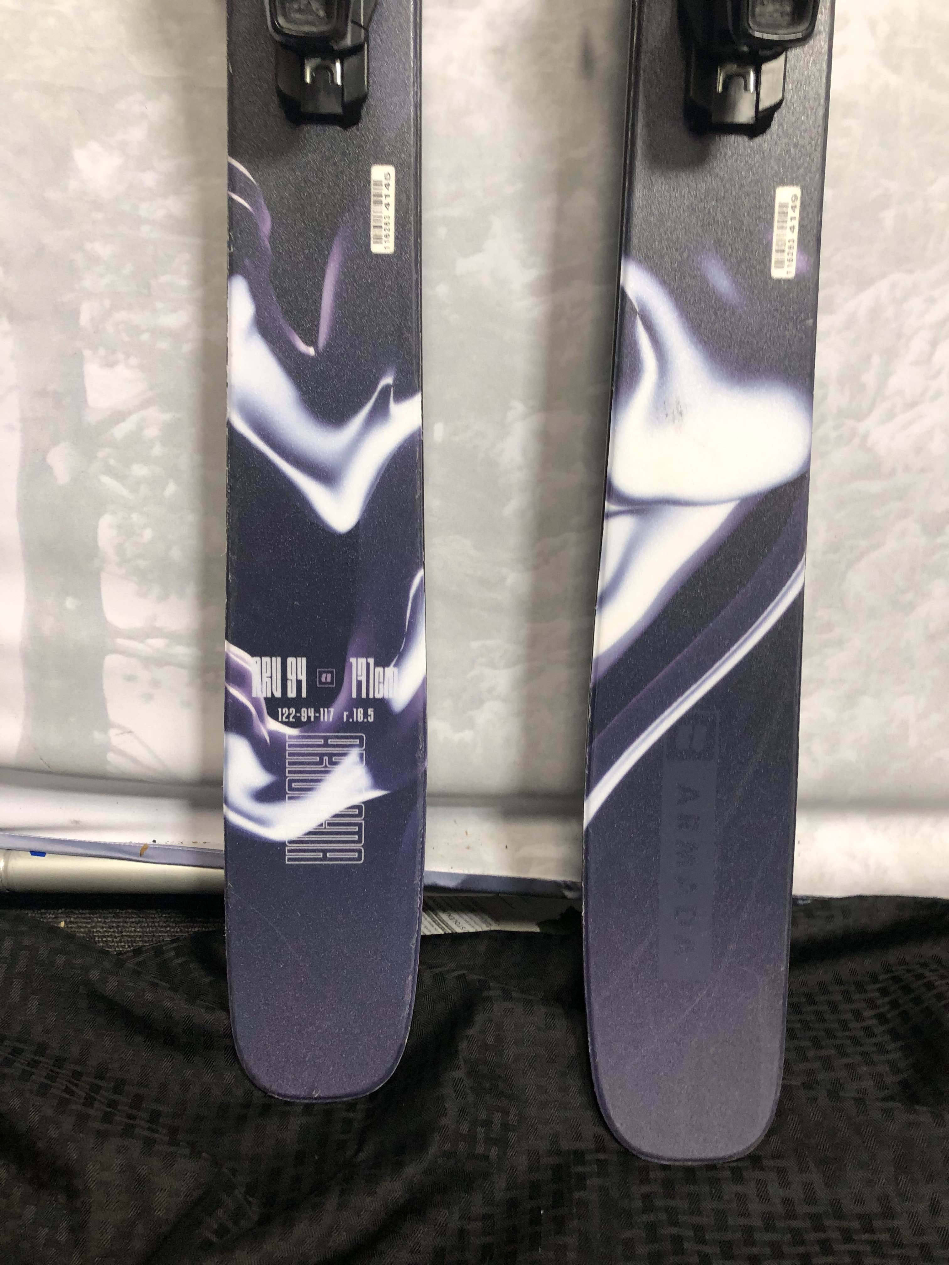 Used Armada ARV 94 171 cm Skis 2025 w /Armada Strive 11 GW Demo Bindings
