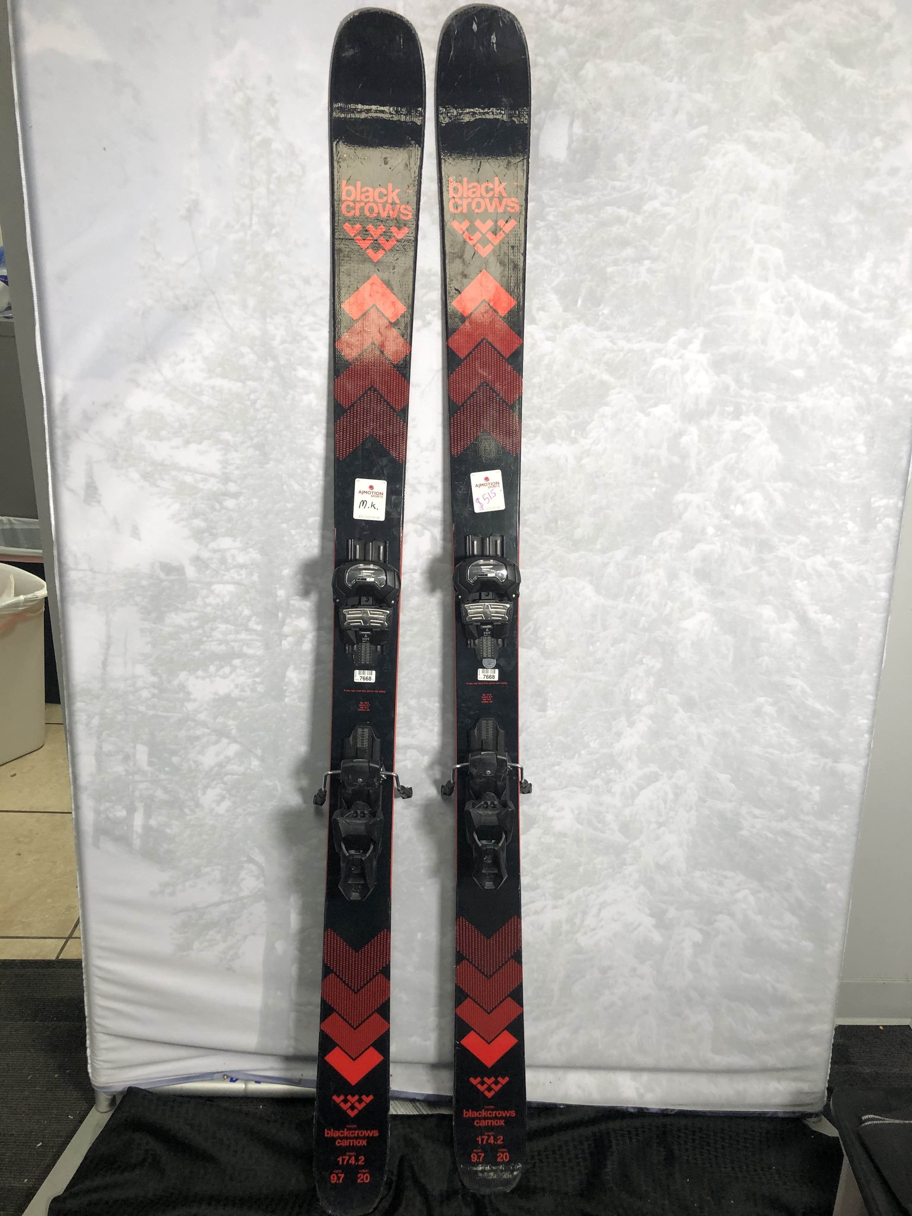 Used Black Crows Camox 2025 Skis 174cm w/ Tyrolia Attack 14 MN Demo Bindings