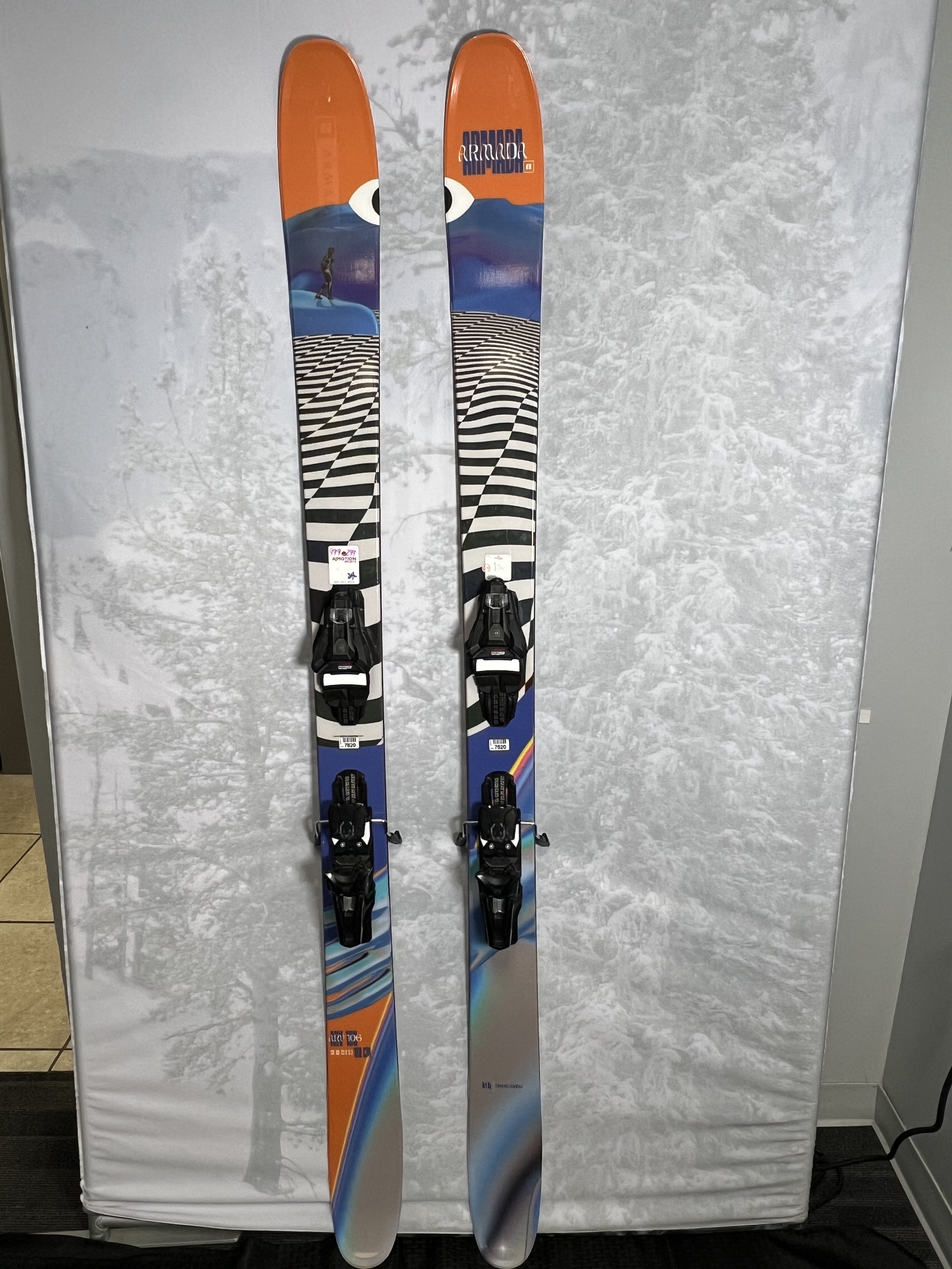 Used Armada ARV 106 188 cm Skis 2024 w/Armada Strive 11 GW Demo Bindings